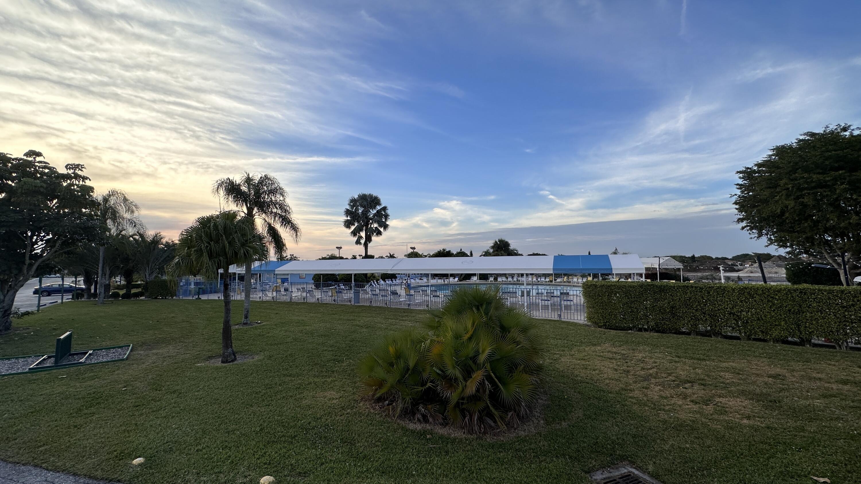 PALM GREENS AT VILLA DEL RAY CONDO II - Residential