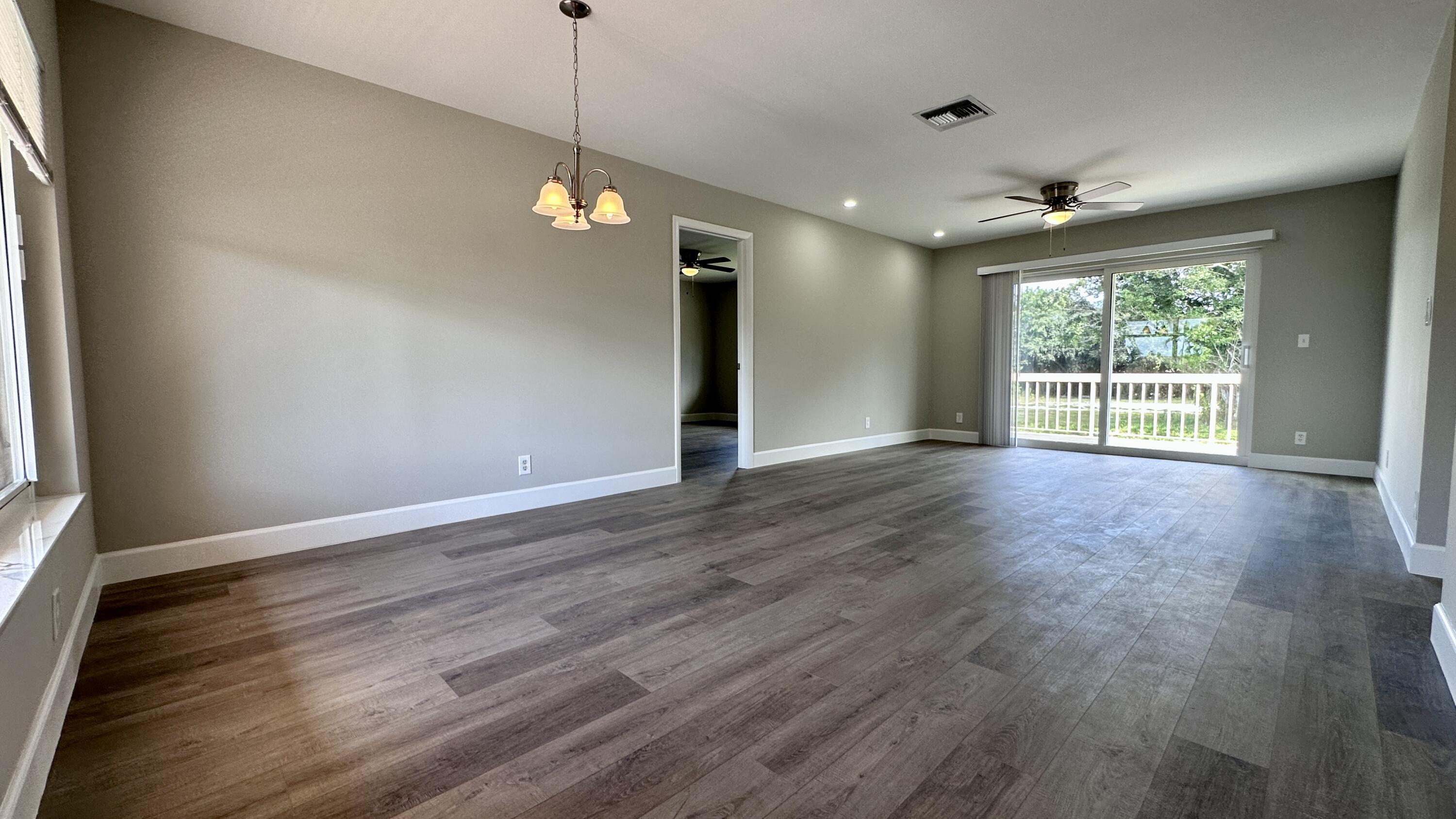 PALM GREENS AT VILLA DEL RAY CONDO II - Residential