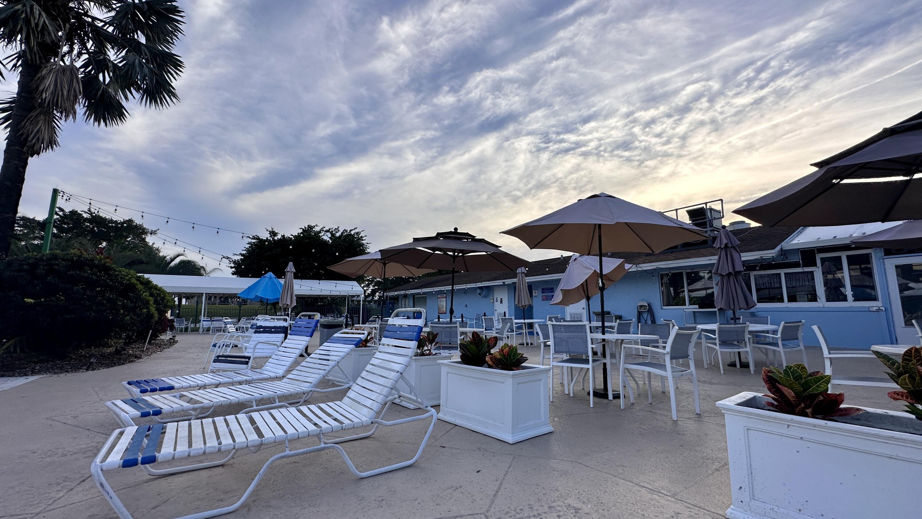 PALM GREENS AT VILLA DEL RAY CONDO II - Residential