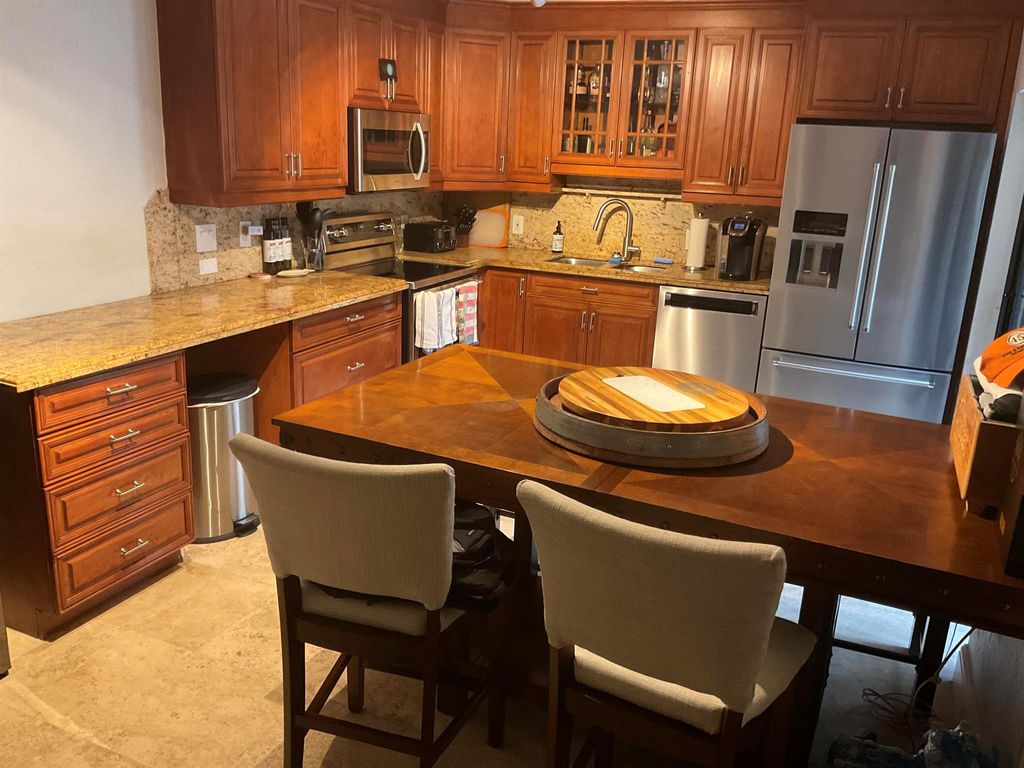 Photo of 1618 16th Terrace, Palm Beach Gardens, FL 33418 (MLS # R10961084)