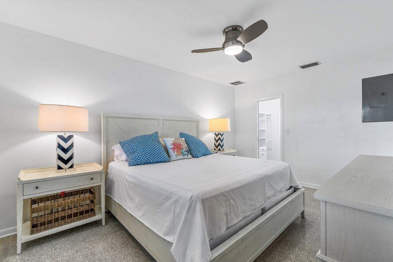 BEEKMAN COND DECL IN - Residential