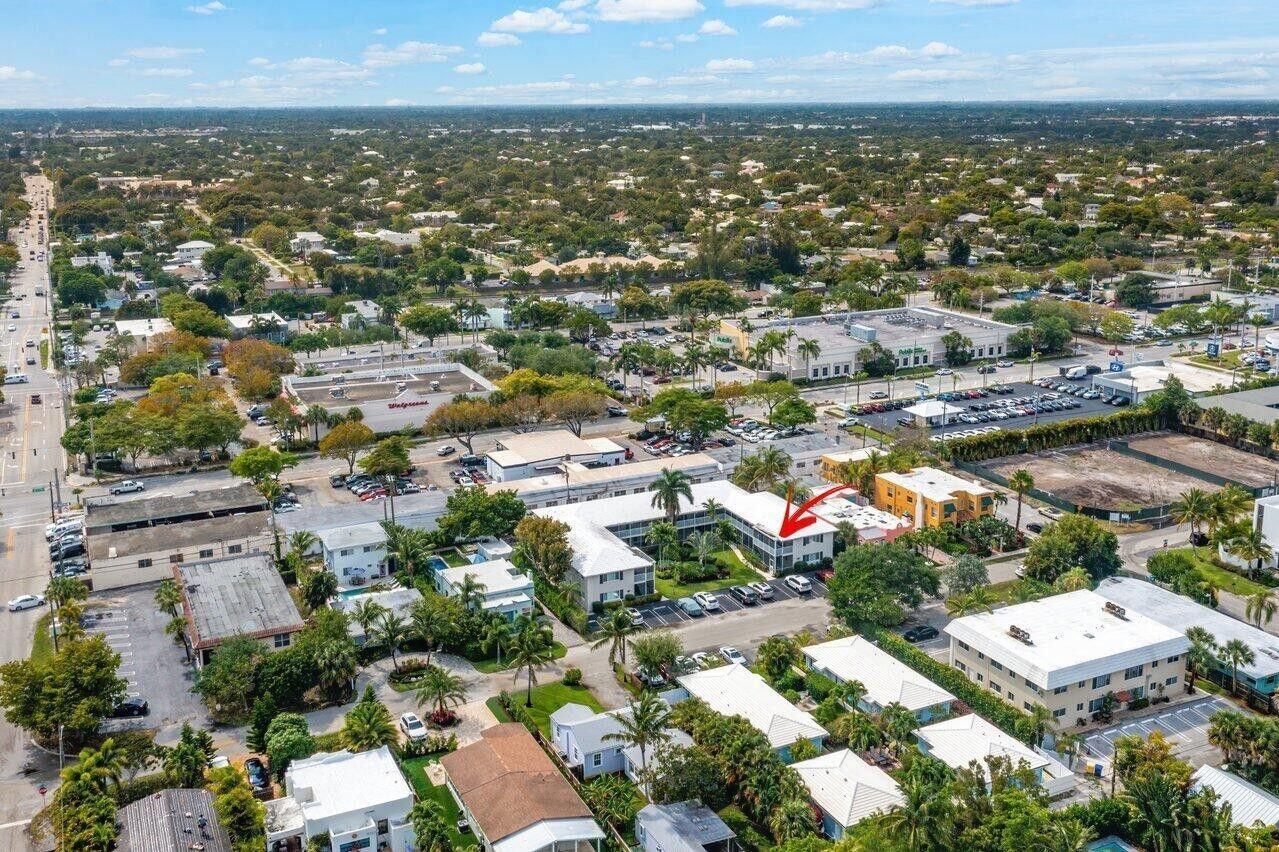 BEEKMAN COND DECL IN - Residential