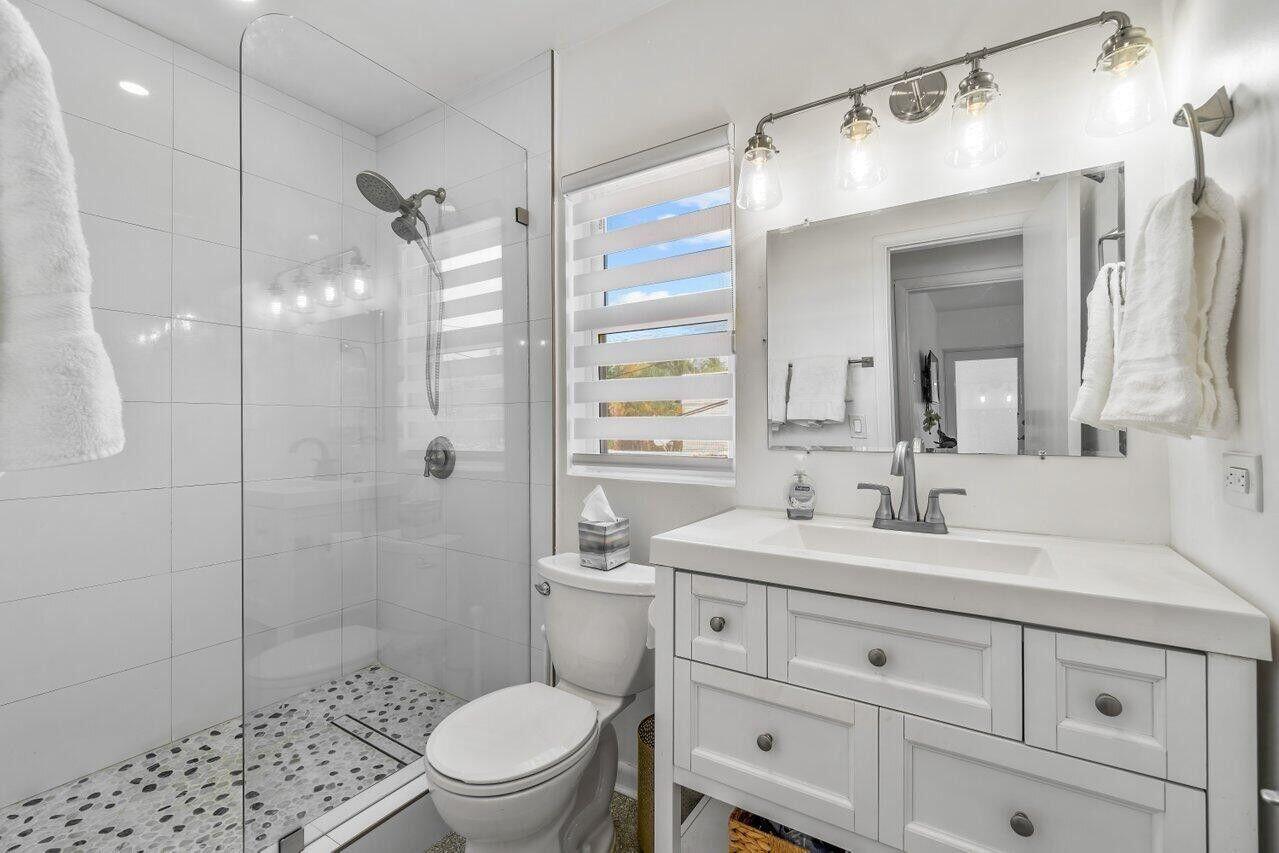 BEEKMAN COND DECL IN - Residential