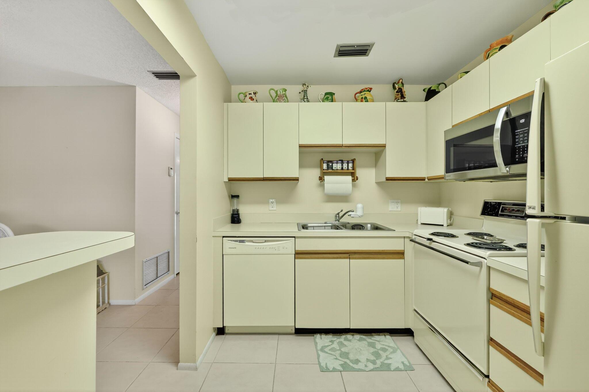 Vista St Lucie Buildings - Residential