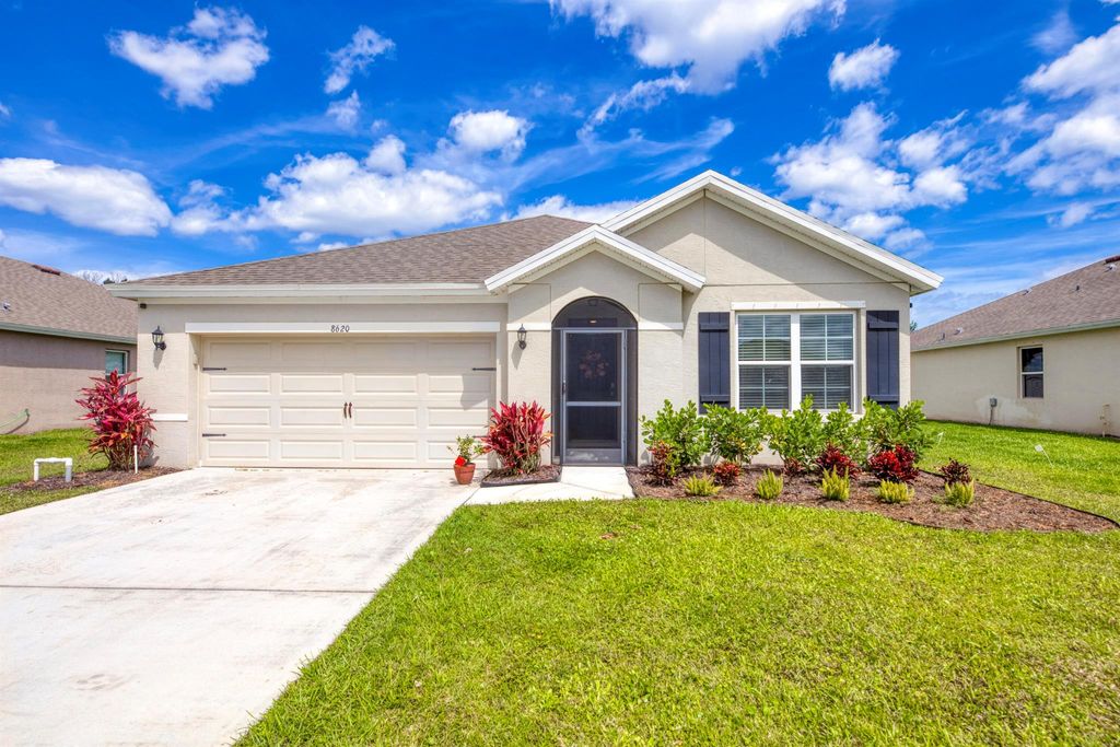 Photo of 8620 Cobblestone Drive, Fort Pierce, FL 34945 (MLS # R10972646)