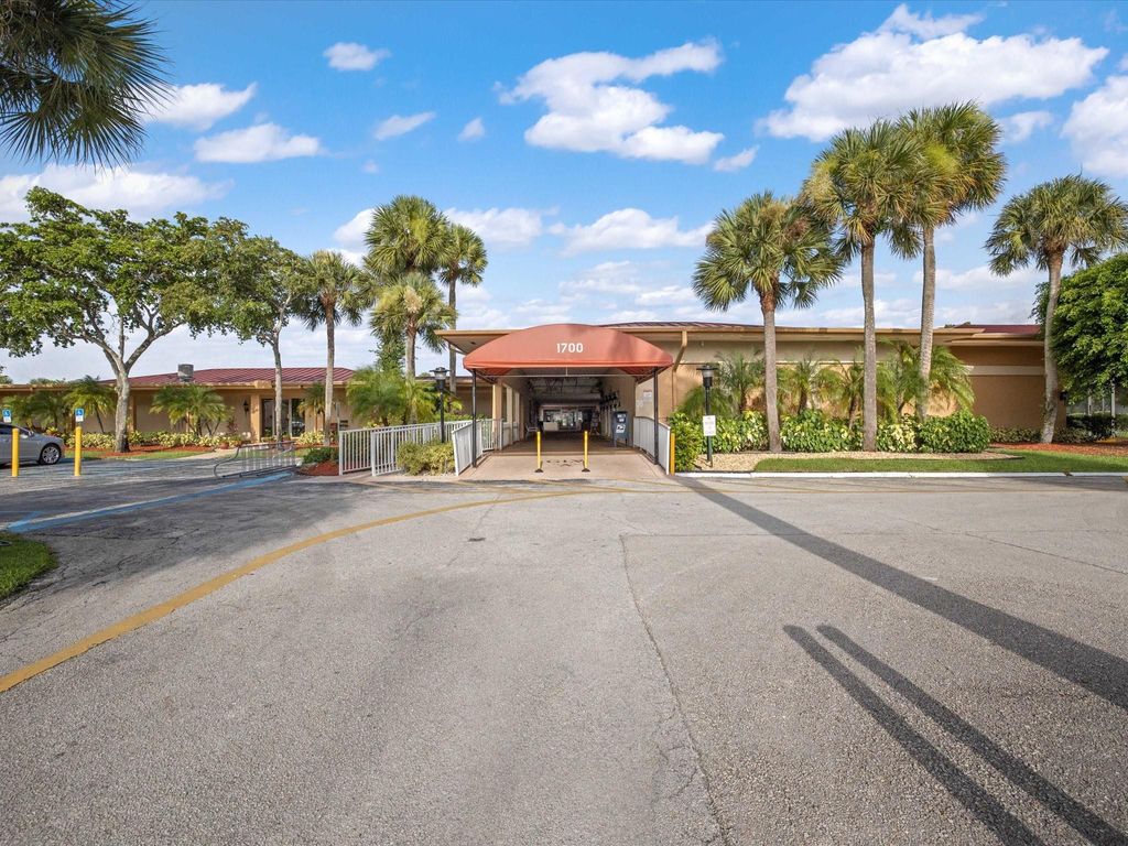 Photo of 150 Lake Dora Drive, West Palm Beach, FL 33411 (MLS # F10529490)