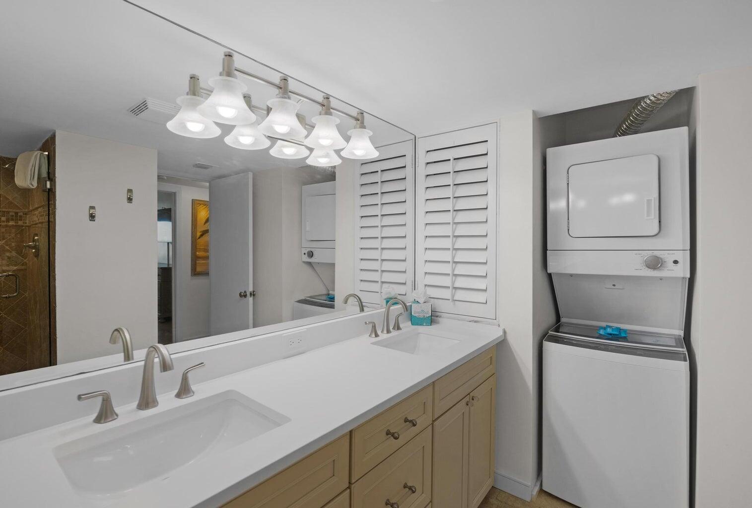 MARINA VILLAS AT HAWKS CAY - Residential