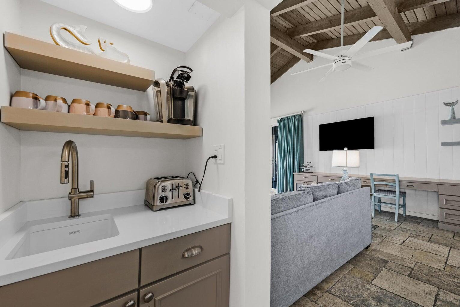 MARINA VILLAS AT HAWKS CAY - Residential