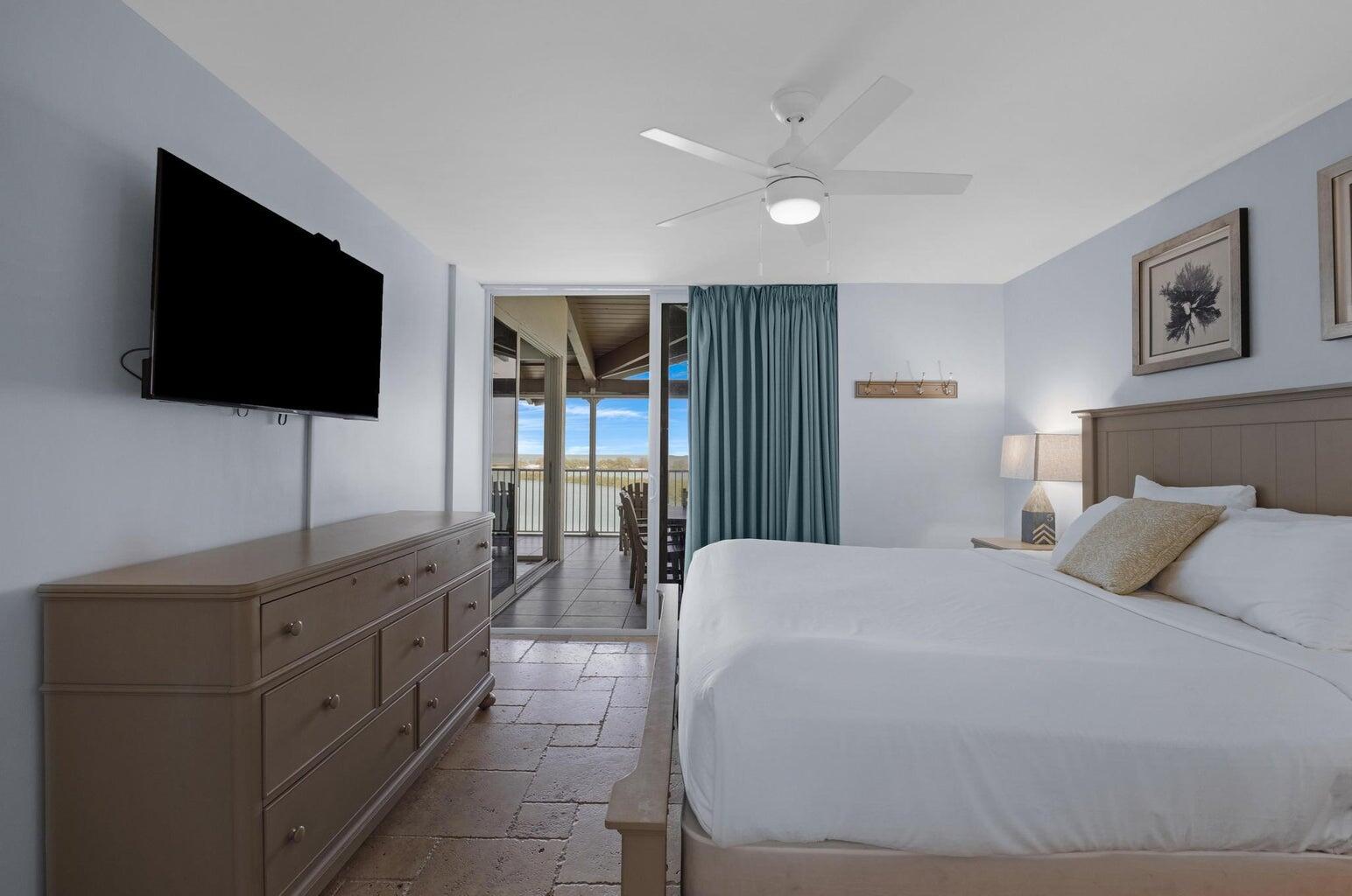 MARINA VILLAS AT HAWKS CAY - Residential