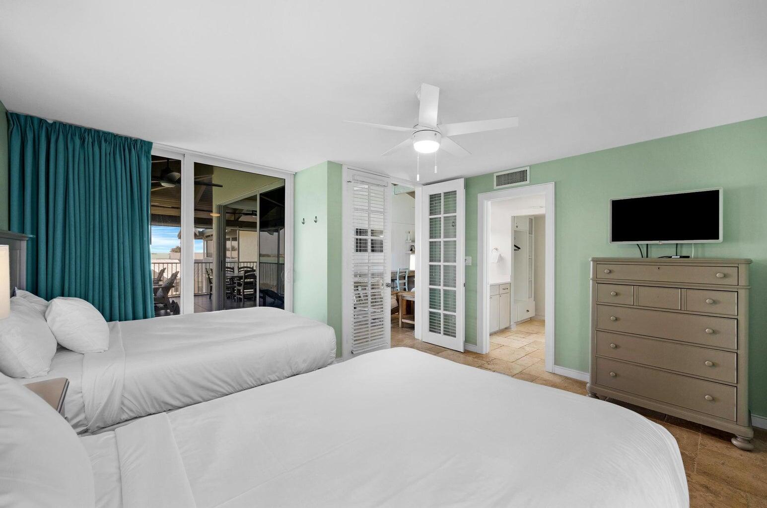 MARINA VILLAS AT HAWKS CAY - Residential