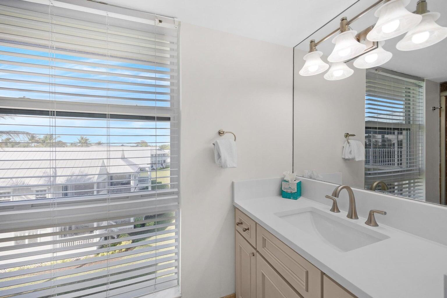 MARINA VILLAS AT HAWKS CAY - Residential