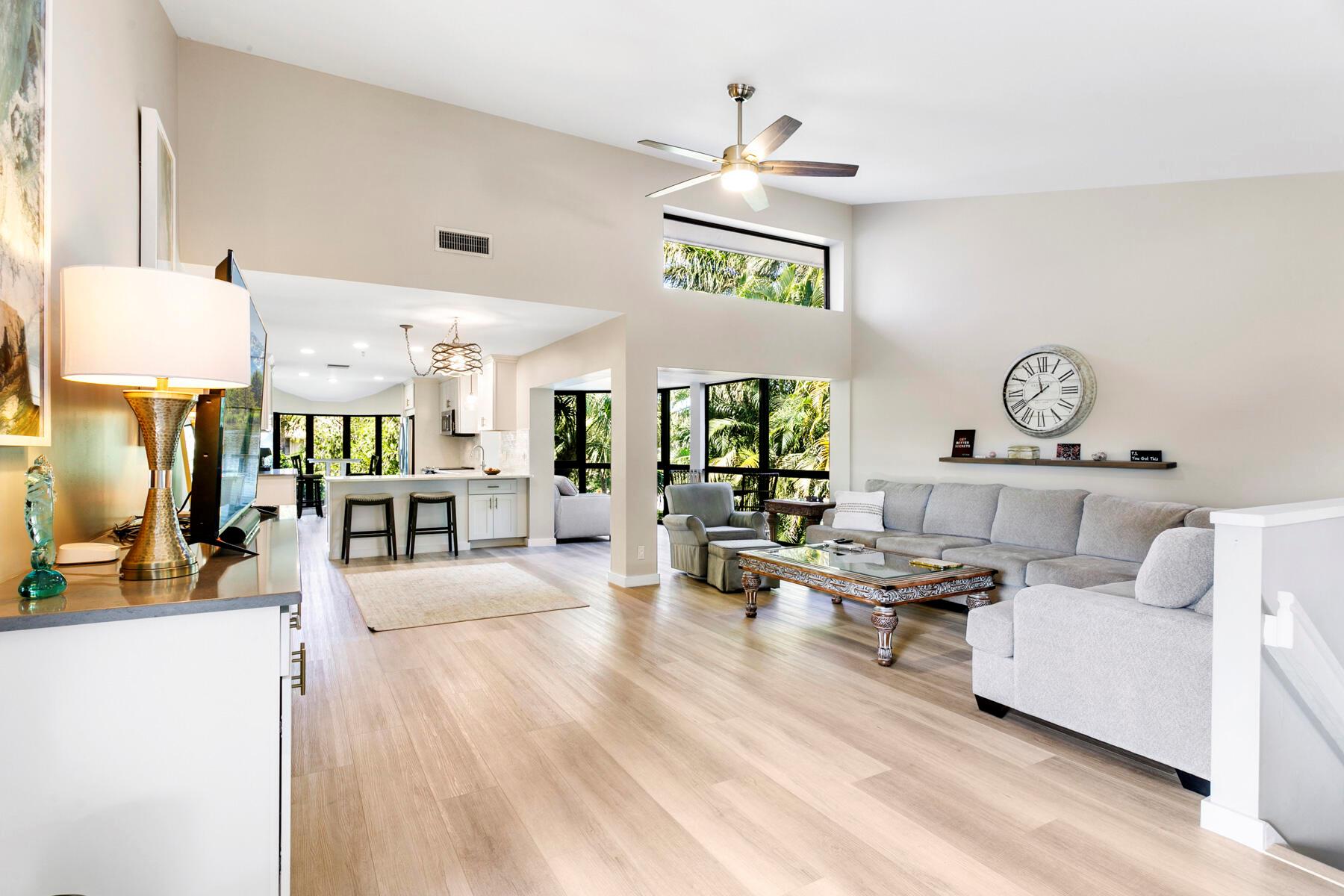 WATERBEND AT JONATHANS LA - Residential