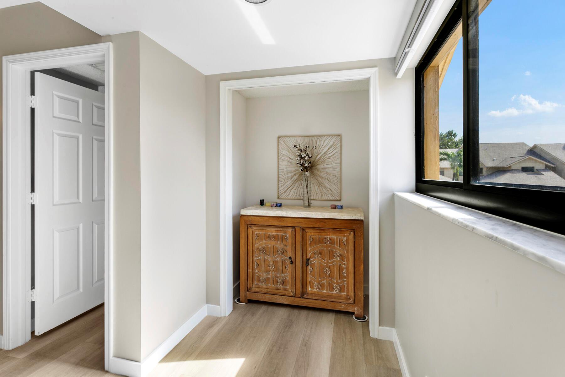 WATERBEND AT JONATHANS LA - Residential