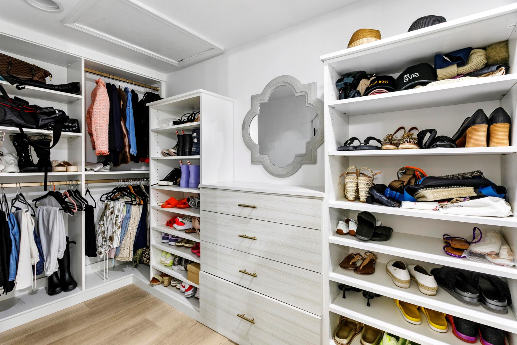 WATERBEND AT JONATHANS LA - Residential