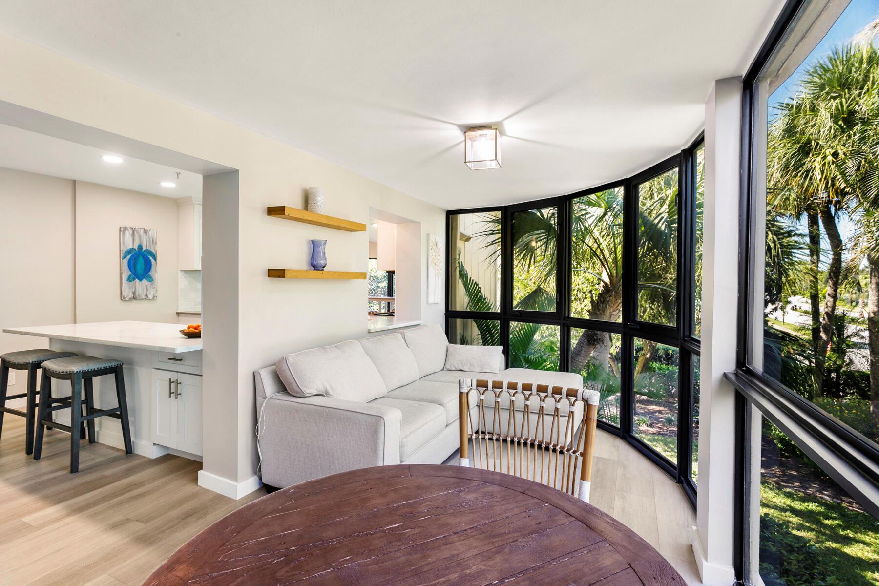 WATERBEND AT JONATHANS LA - Residential