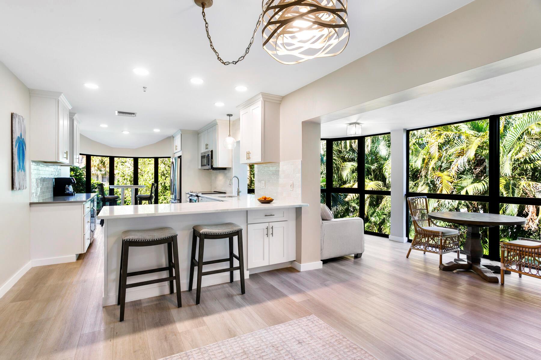 WATERBEND AT JONATHANS LA - Residential