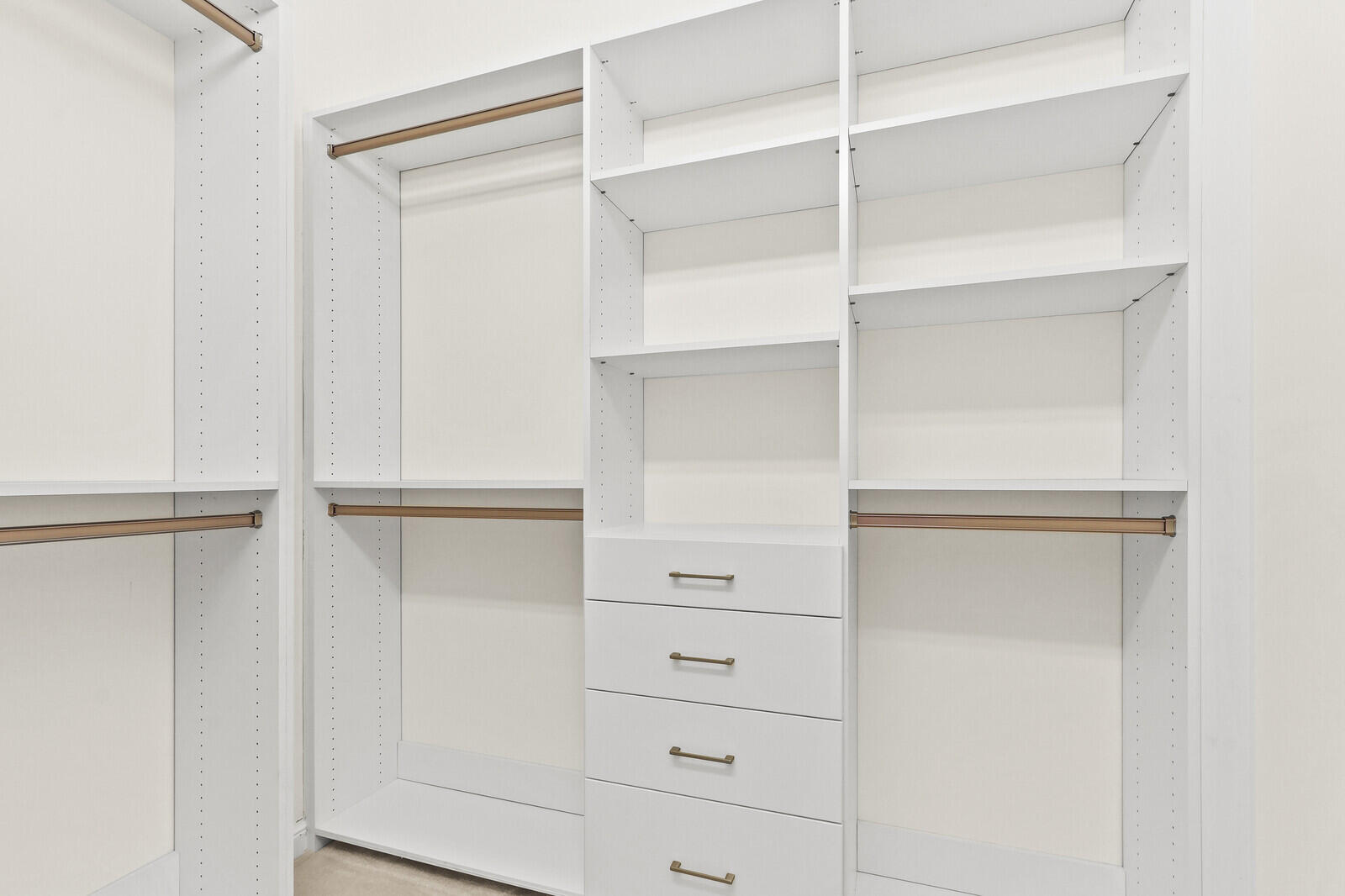 STONEWAL ESTATES - Residential