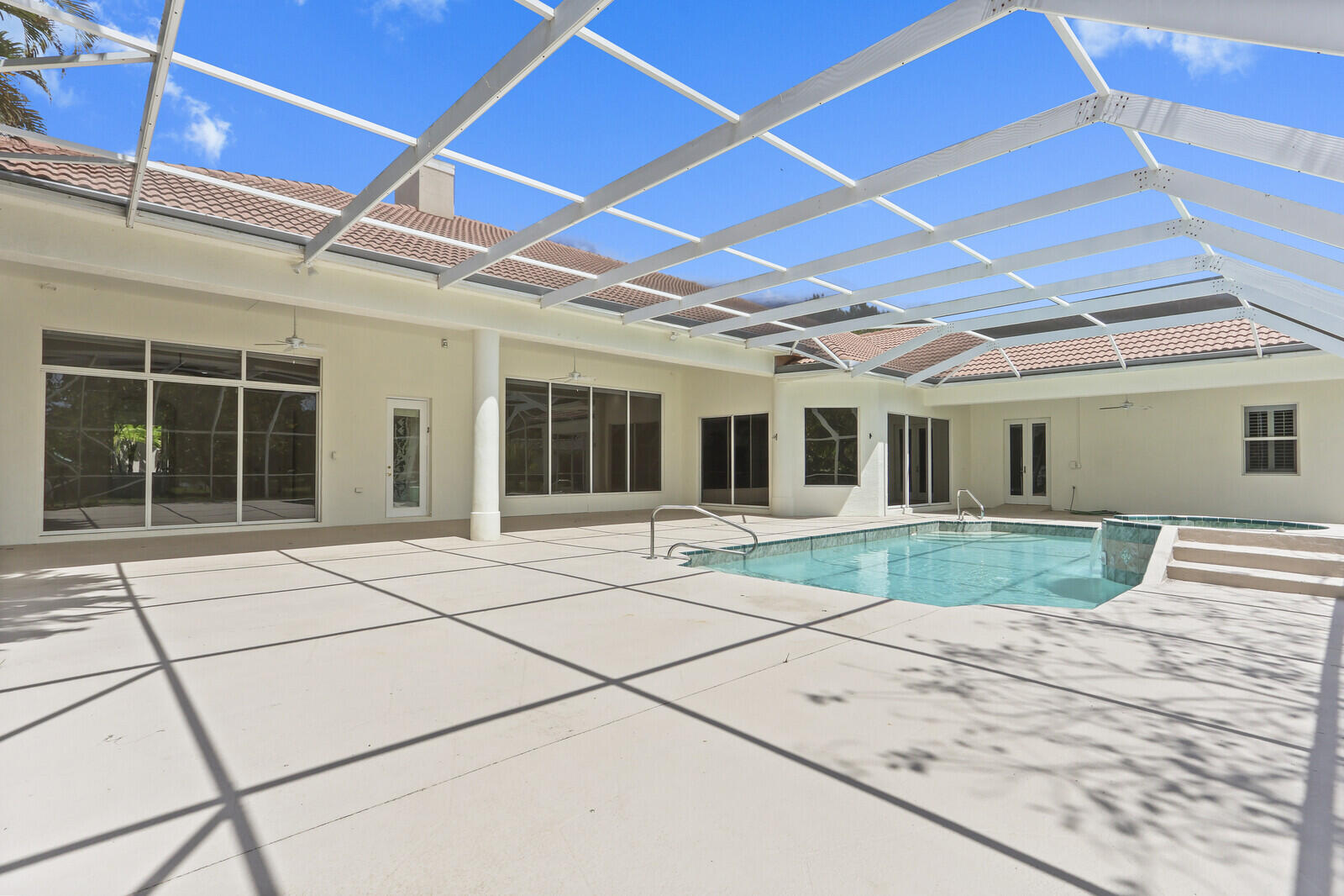 STONEWAL ESTATES - Residential