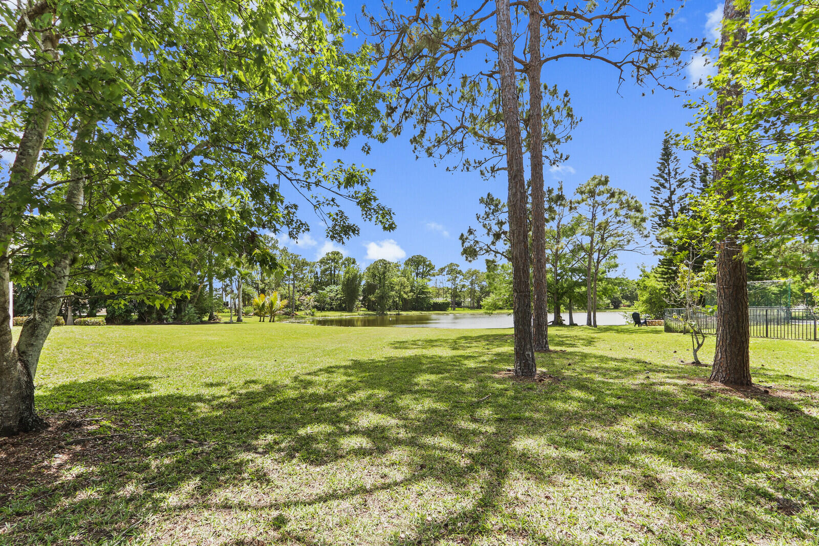 STONEWAL ESTATES - Residential