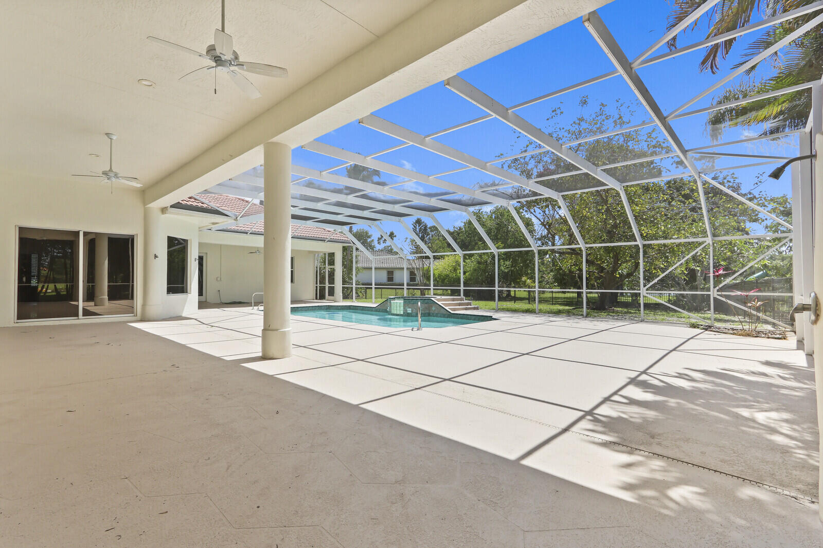 STONEWAL ESTATES - Residential