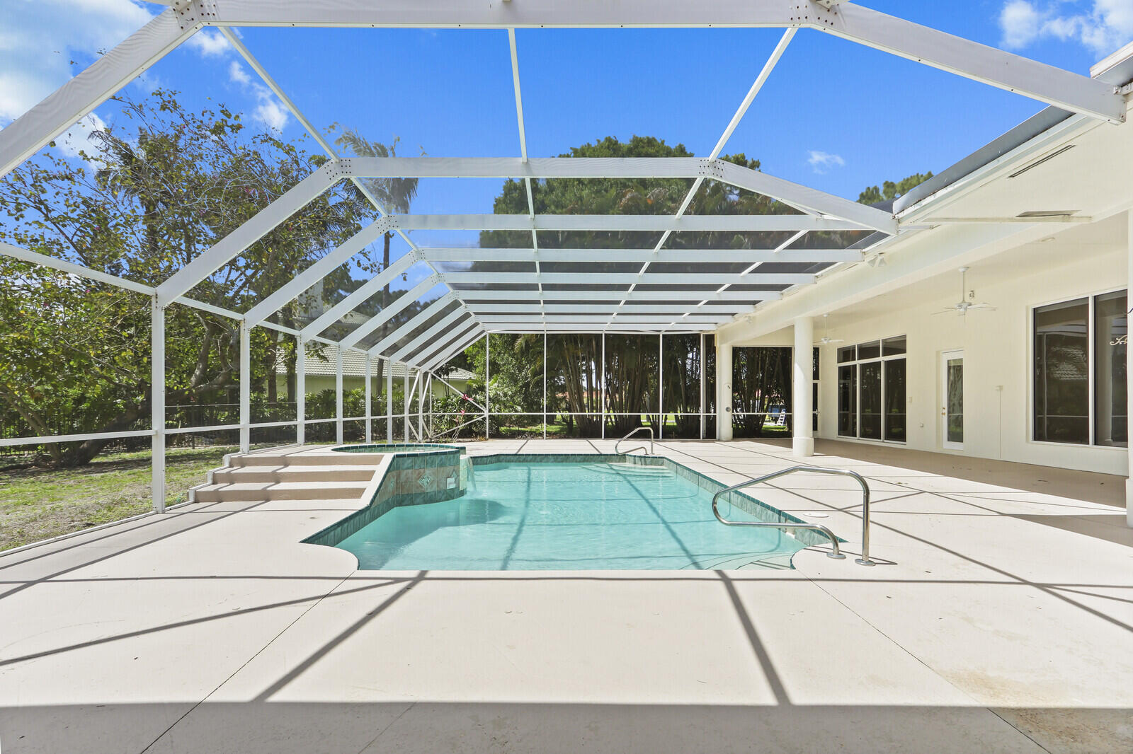 STONEWAL ESTATES - Residential