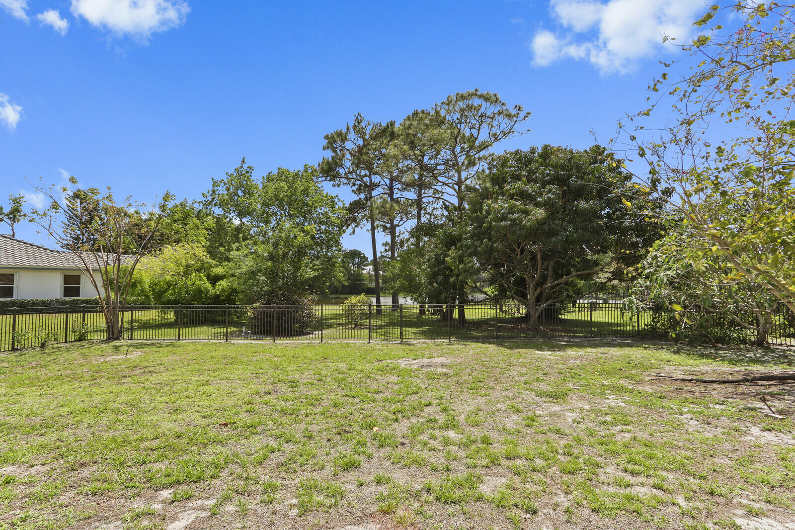 STONEWAL ESTATES - Residential