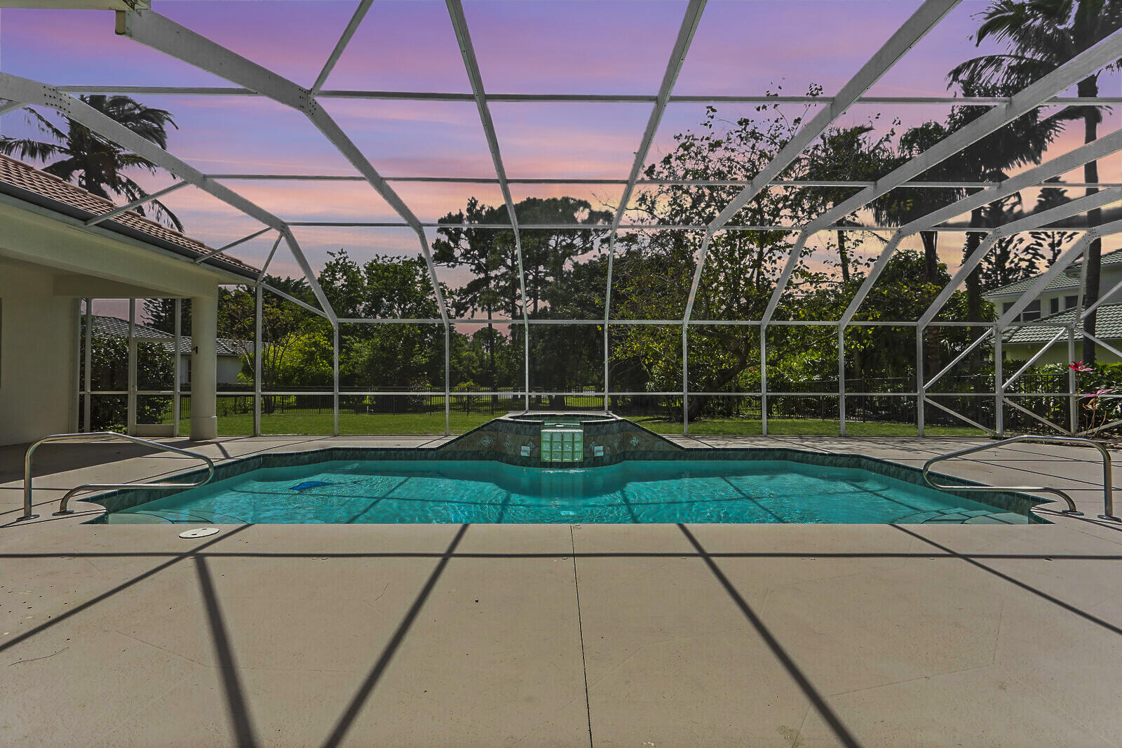 STONEWAL ESTATES - Residential