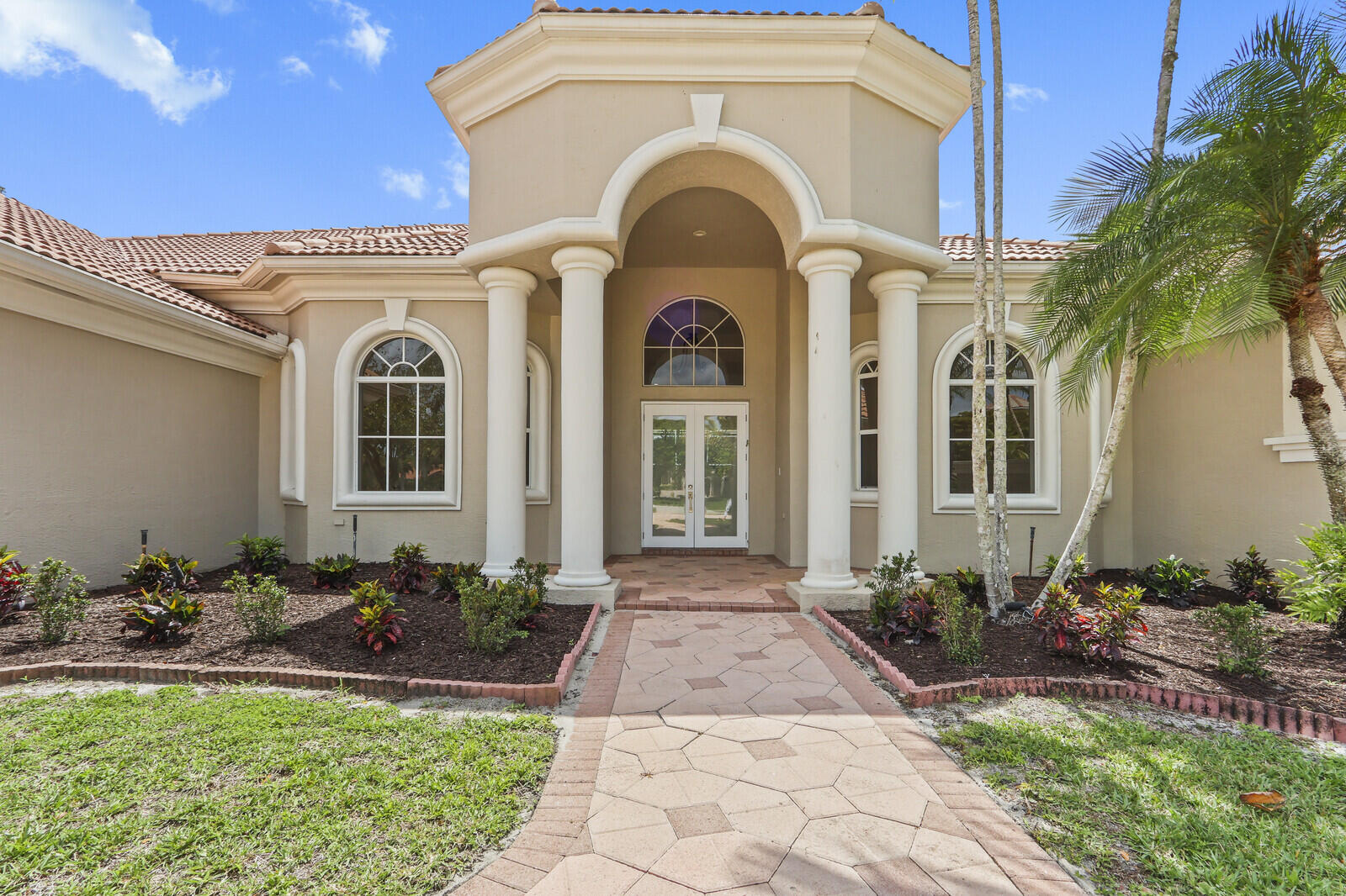 STONEWAL ESTATES - Residential