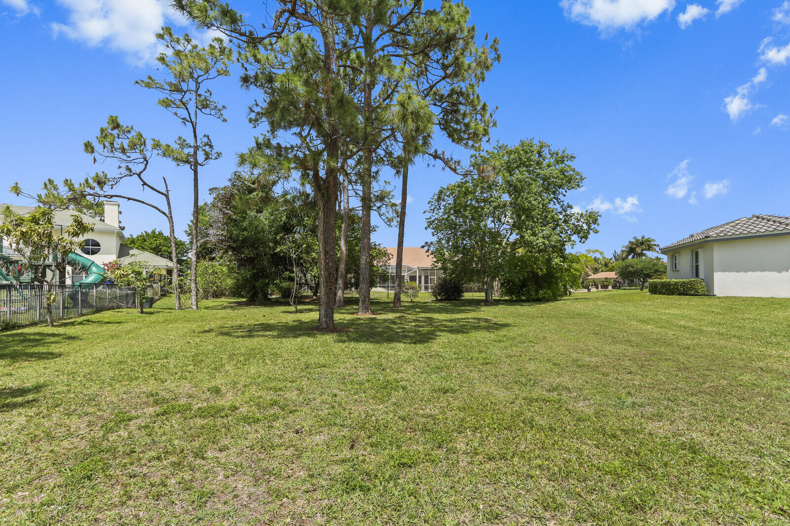 STONEWAL ESTATES - Residential