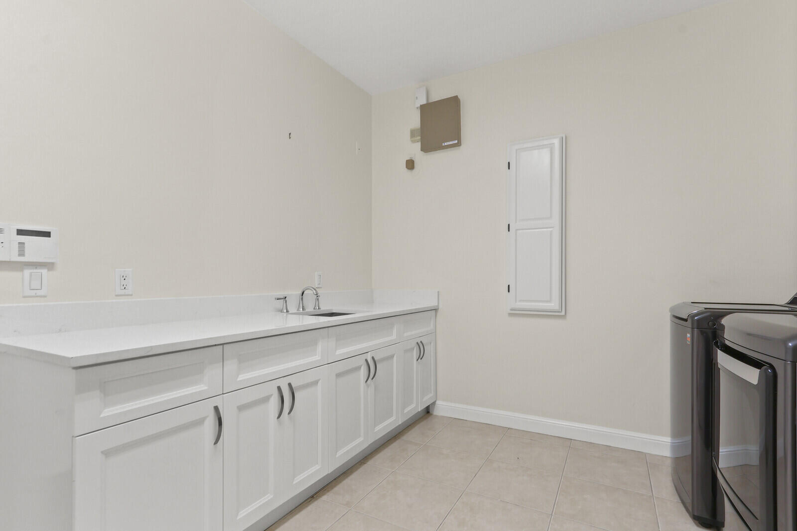 STONEWAL ESTATES - Residential