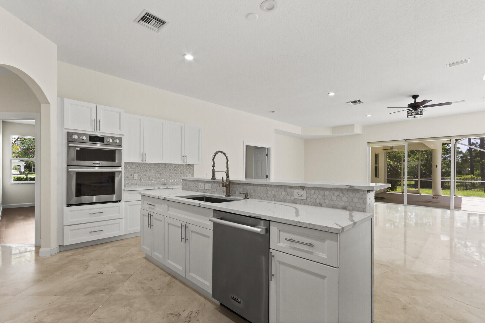 STONEWAL ESTATES - Residential