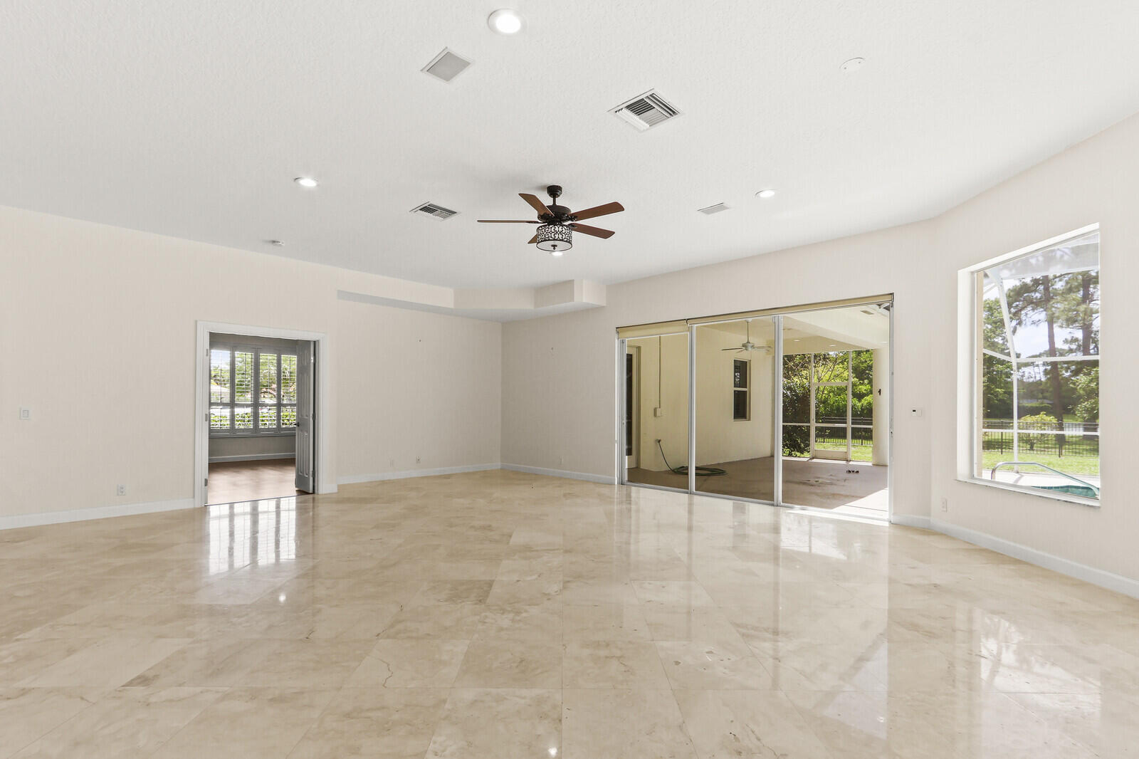 STONEWAL ESTATES - Residential