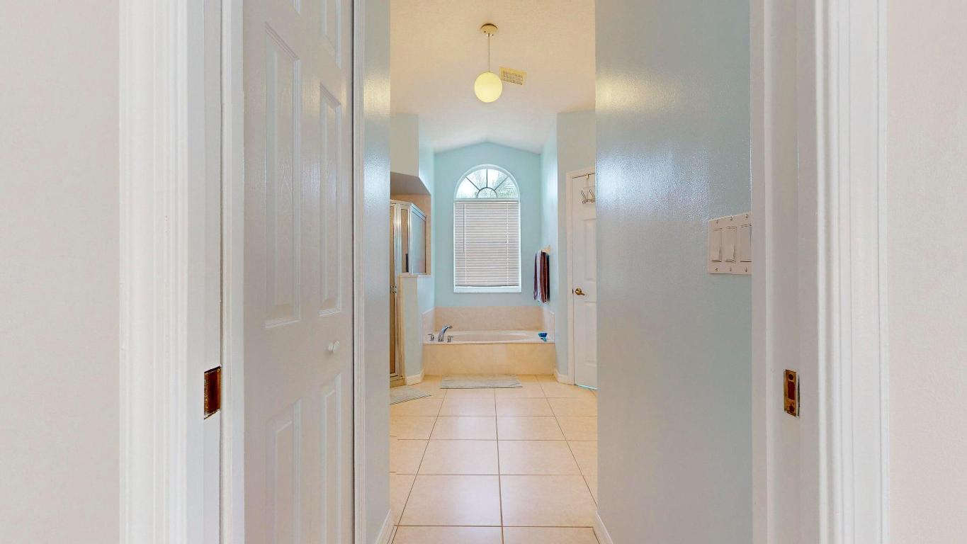 PORT ST LUCIE SECTION 47 - Residential Lease