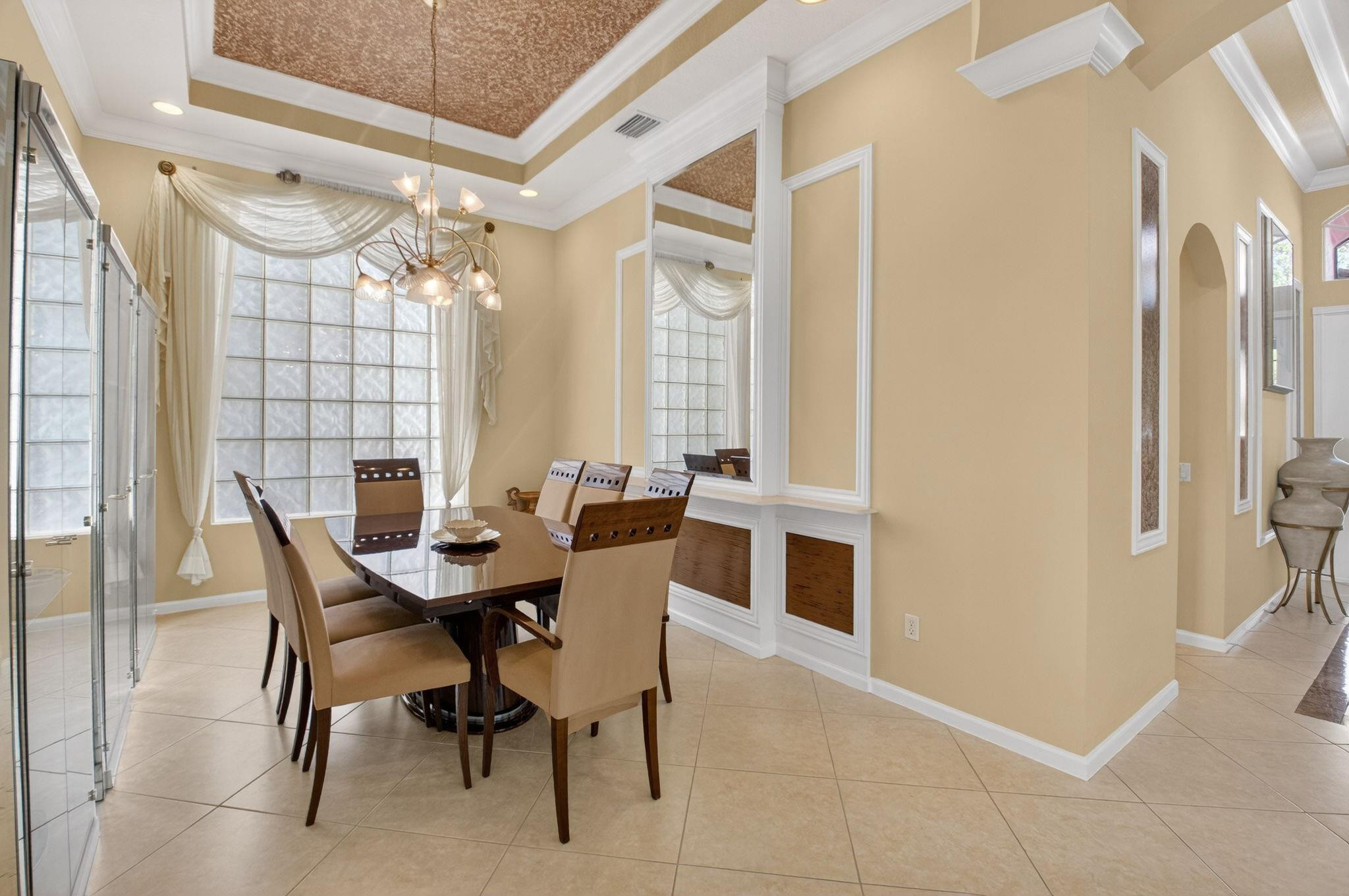 Valencia Shores 03 - Residential