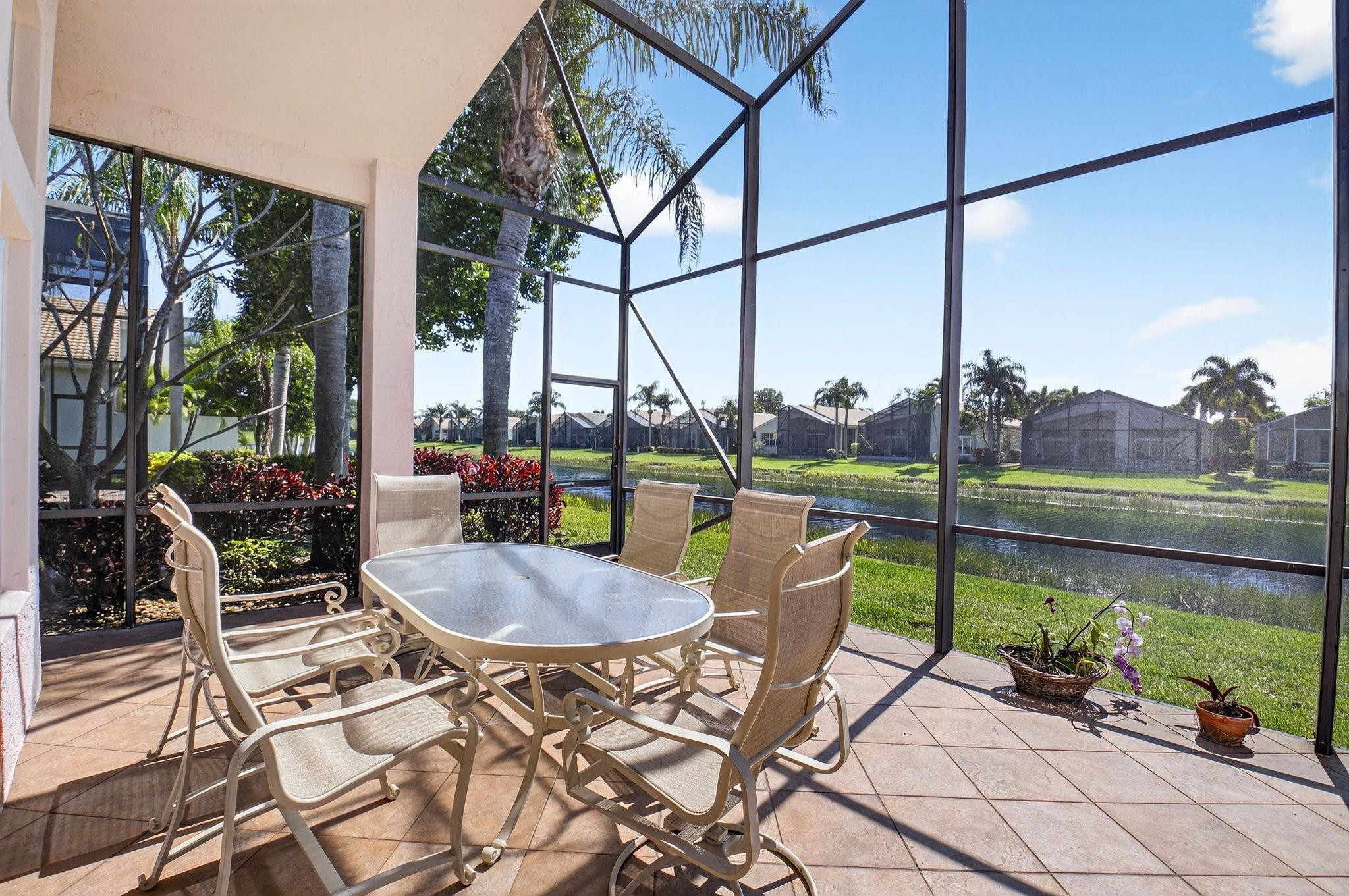 Valencia Shores 03 - Residential