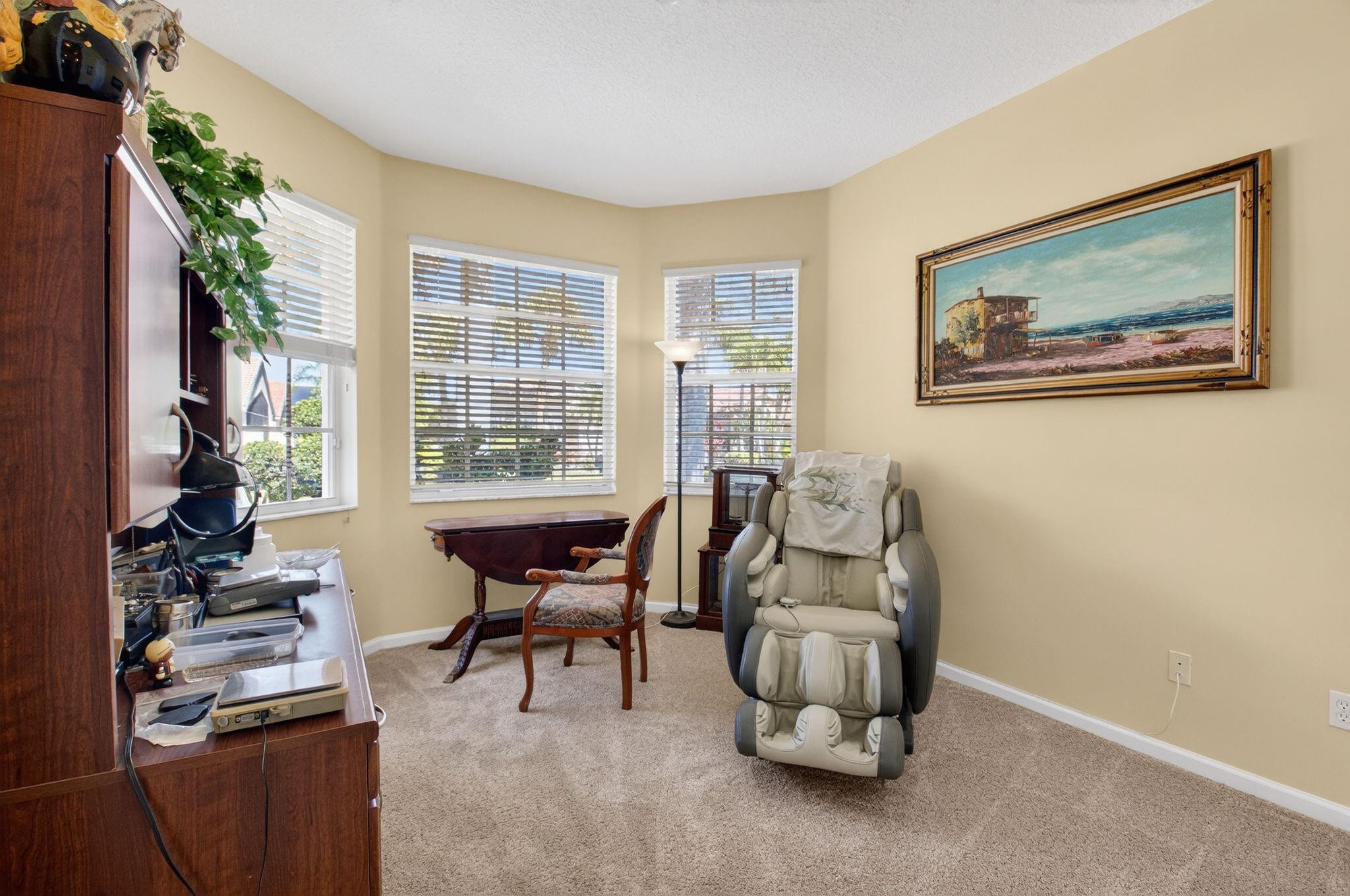 Valencia Shores 03 - Residential