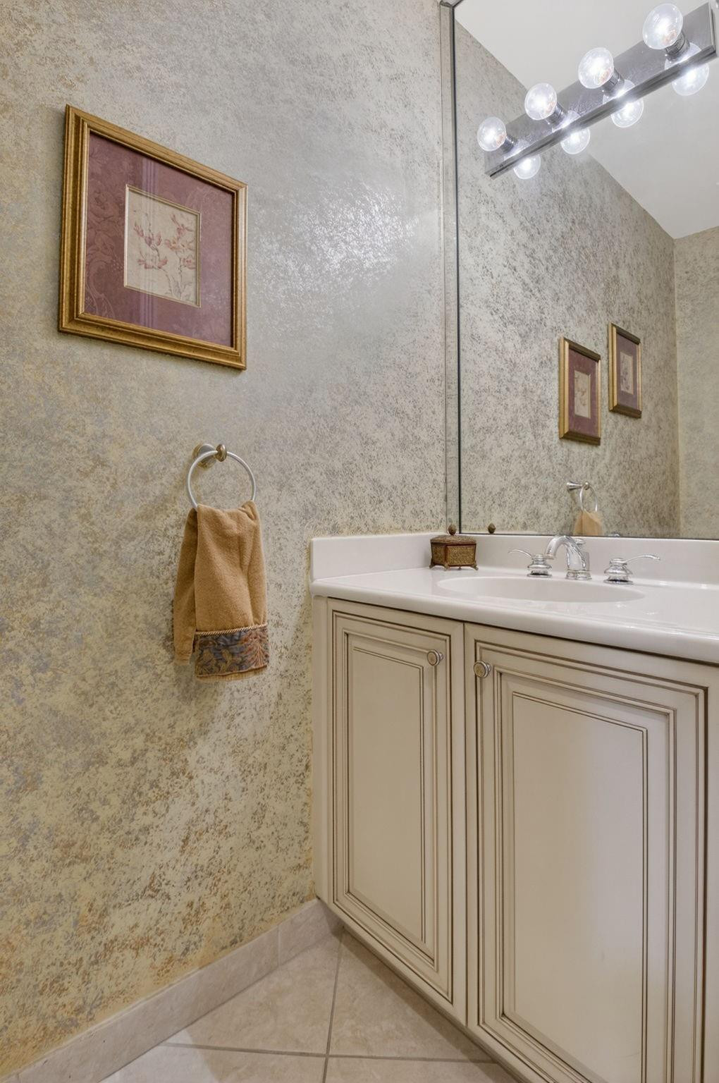 Valencia Shores 03 - Residential