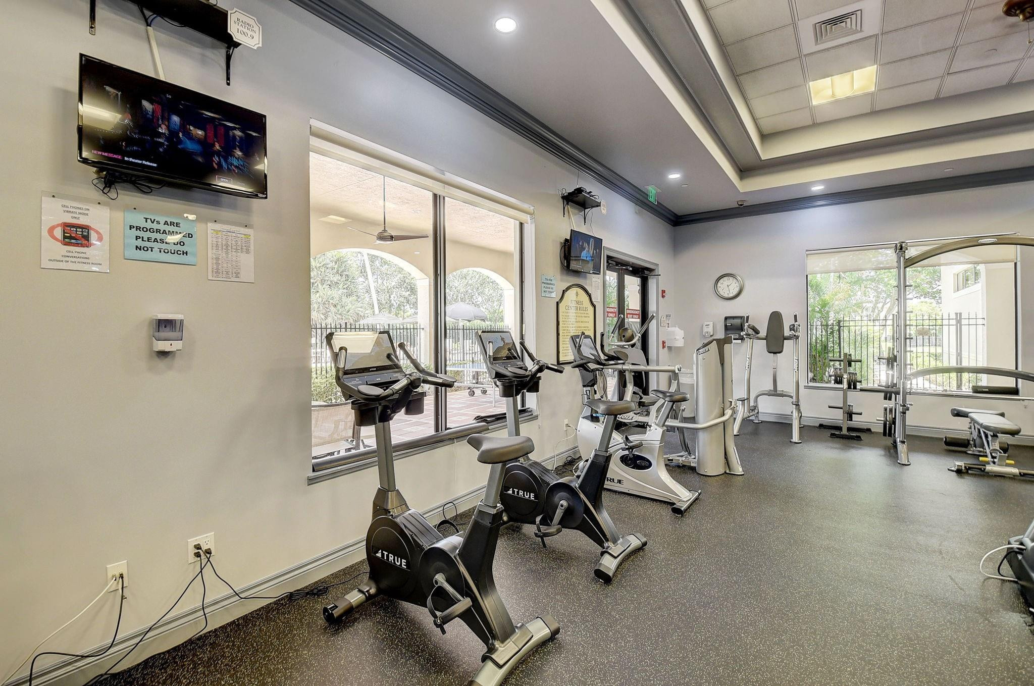 Valencia Shores 03 - Residential