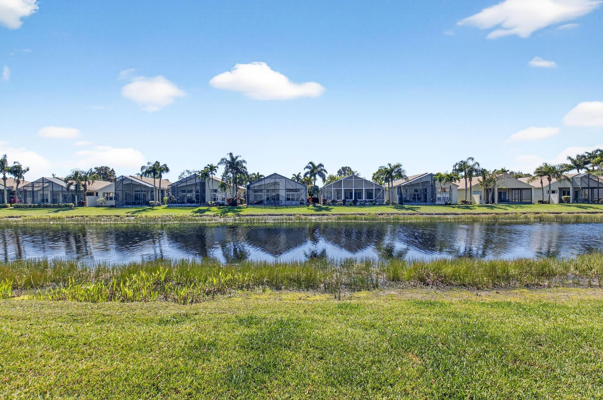 Valencia Shores 03 - Residential