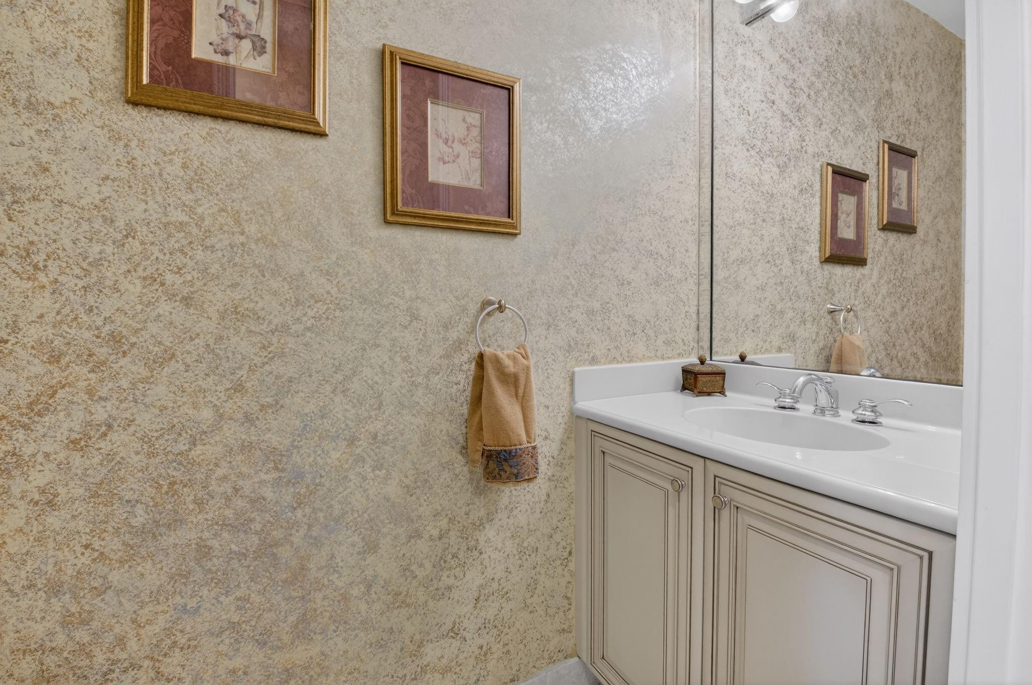 Valencia Shores 03 - Residential