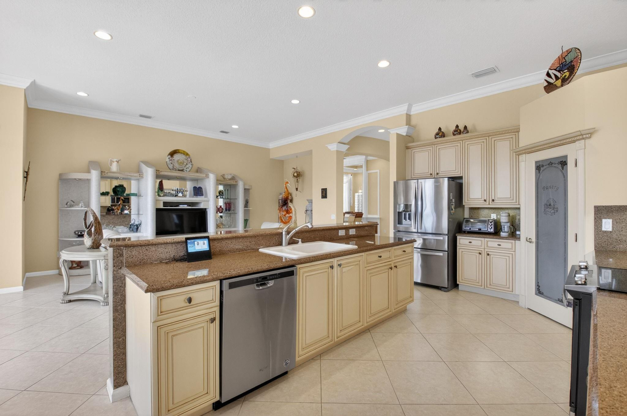 Valencia Shores 03 - Residential