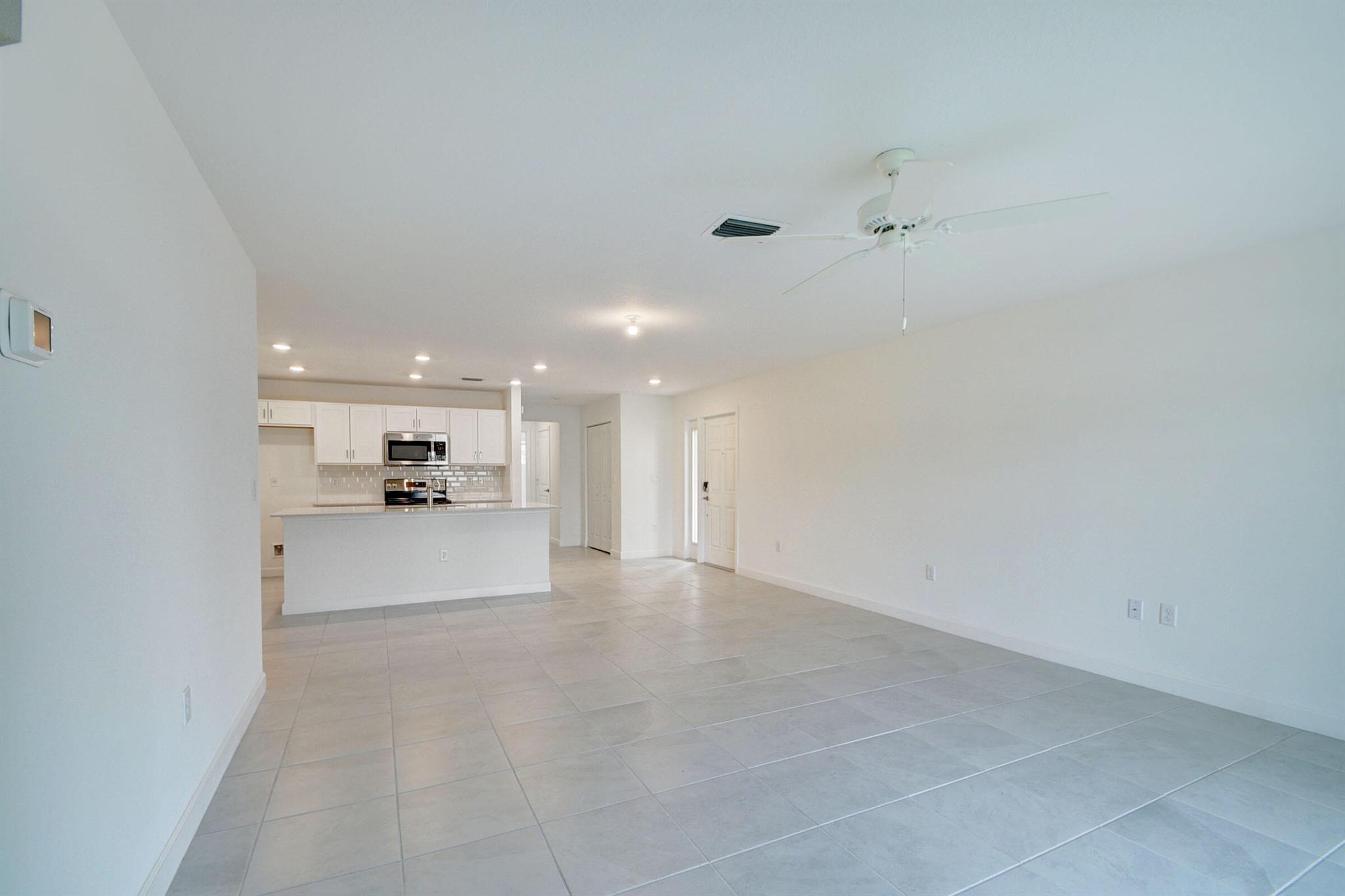 LAKEWOOD COVE - Residential Lease