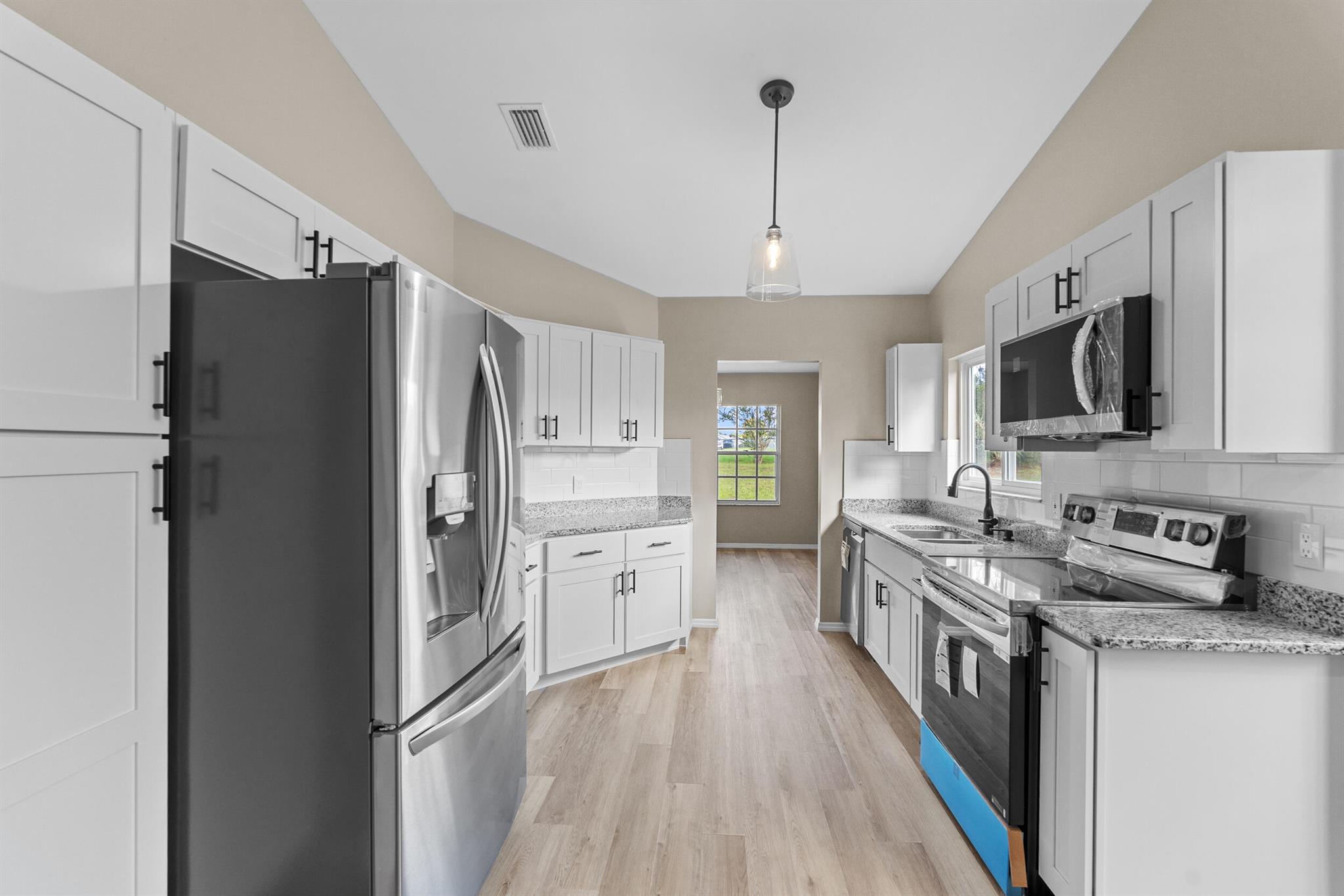 SILVER SPRINGS SHORES UNI - Residential