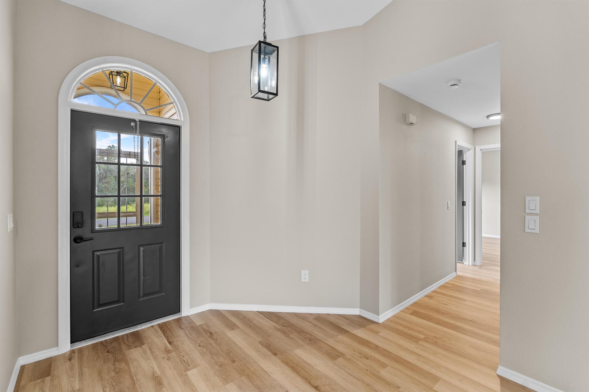 SILVER SPRINGS SHORES UNI - Residential