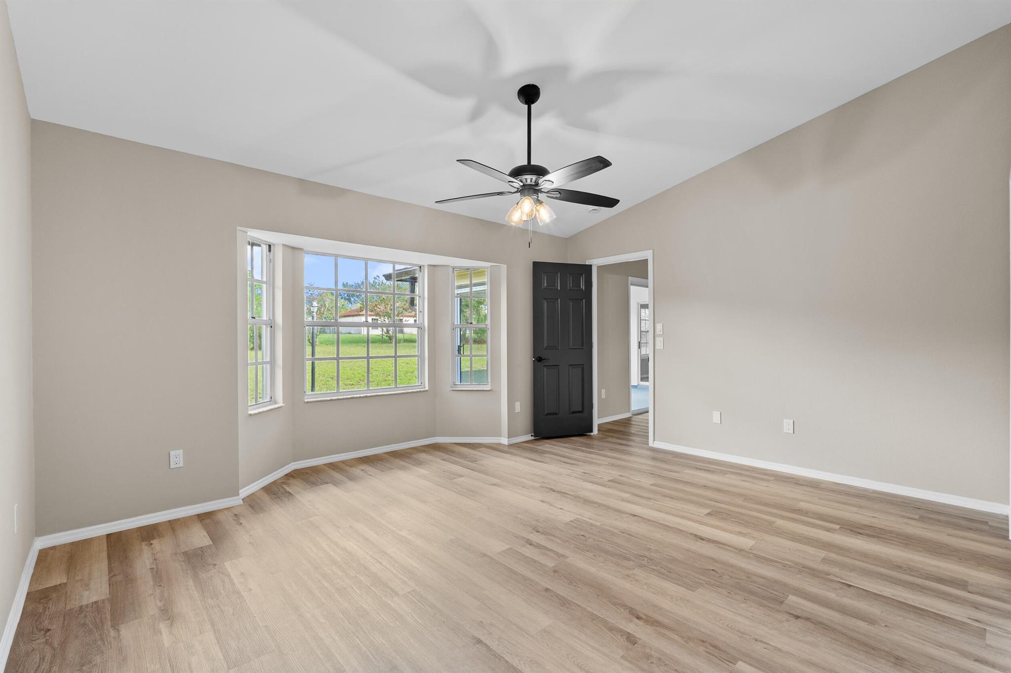 SILVER SPRINGS SHORES UNI - Residential