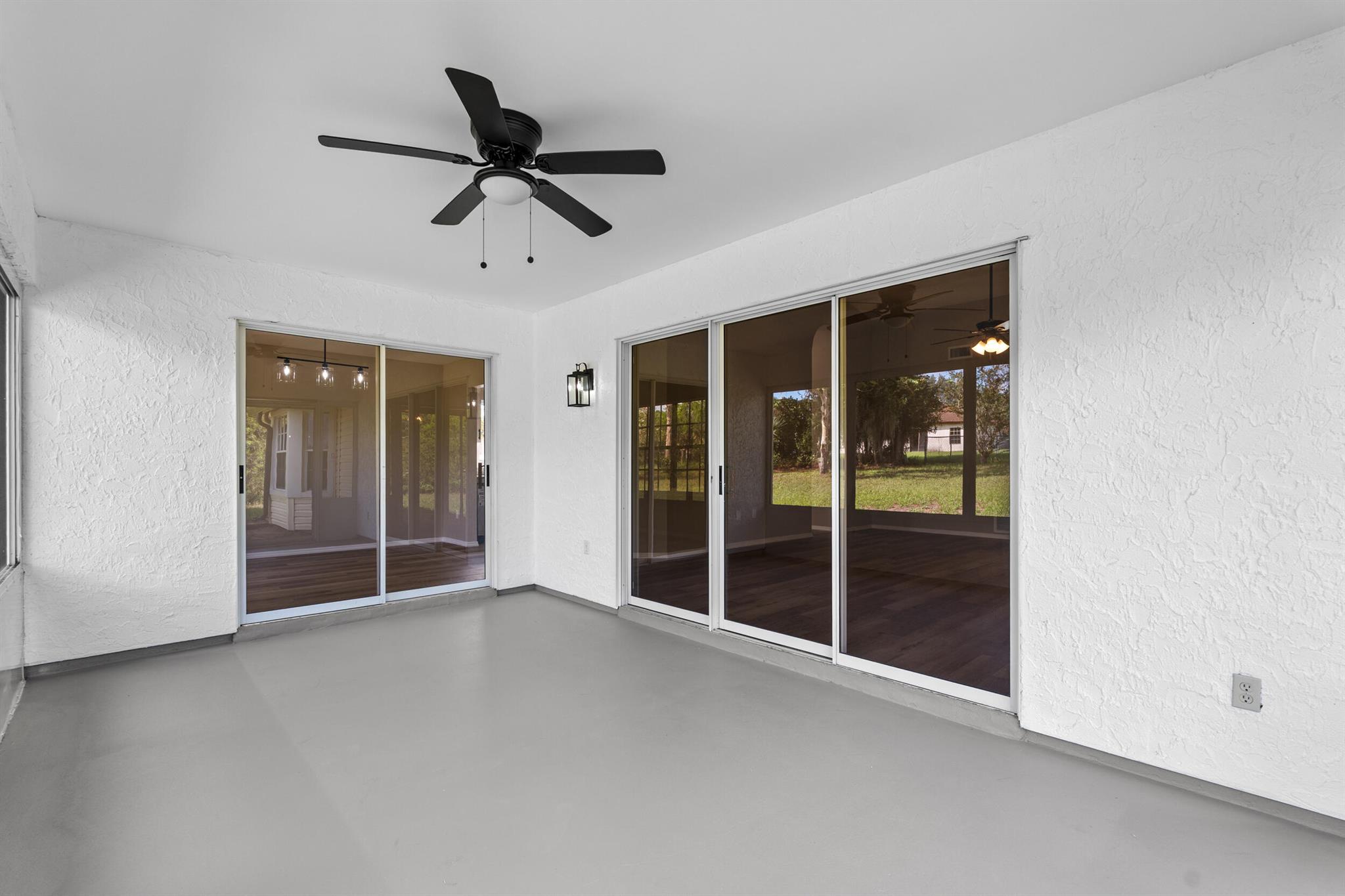 SILVER SPRINGS SHORES UNI - Residential