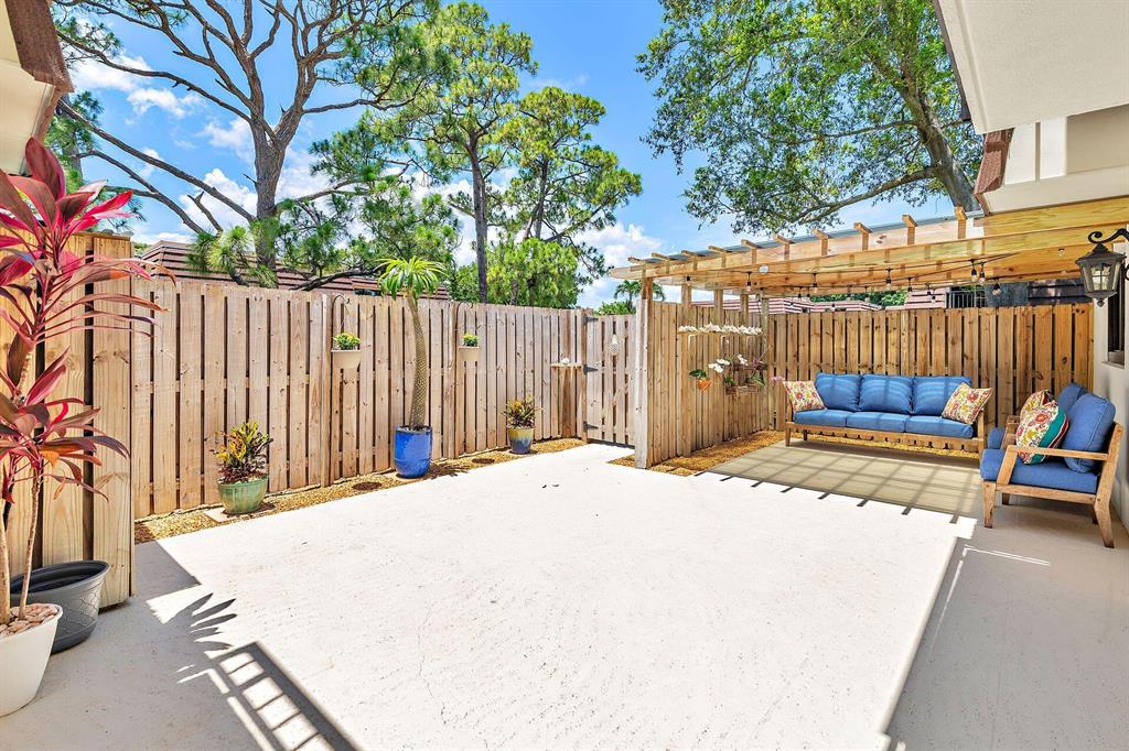 Garden Lakes - Residential