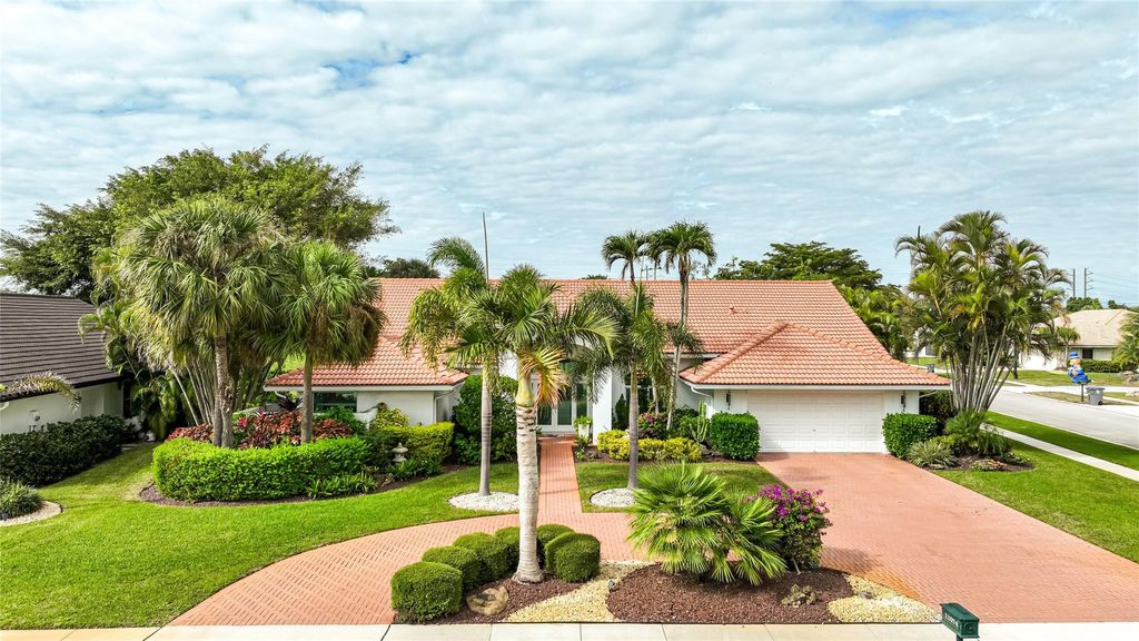 Photo of 11074 Boca Woods Lane, Boca Raton, FL 33428 (MLS # F10413620)