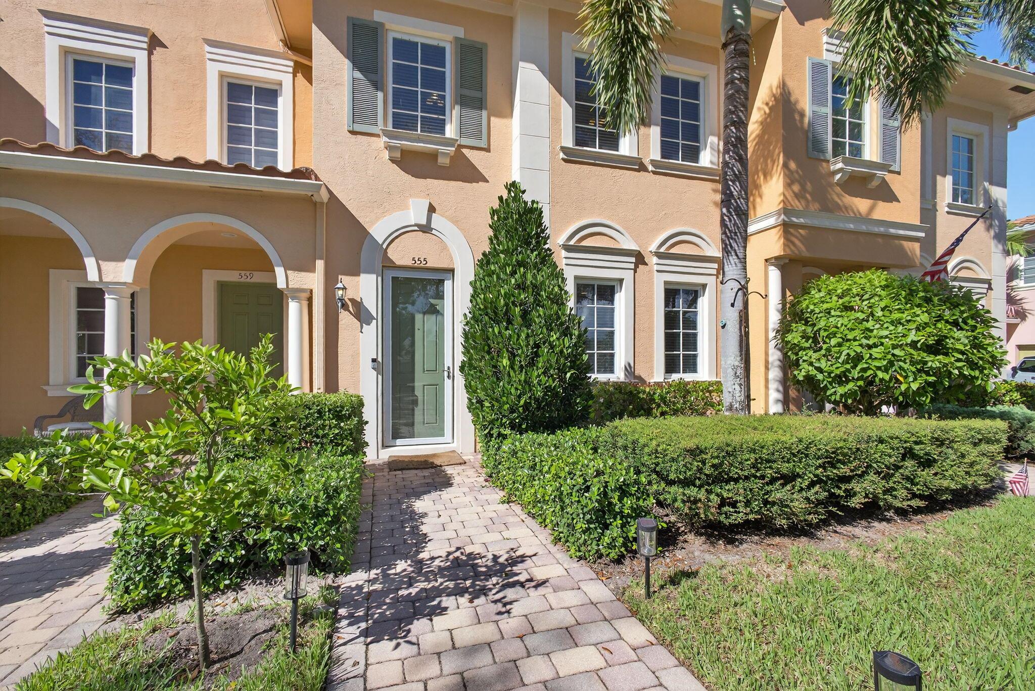 555 Dakota Drive