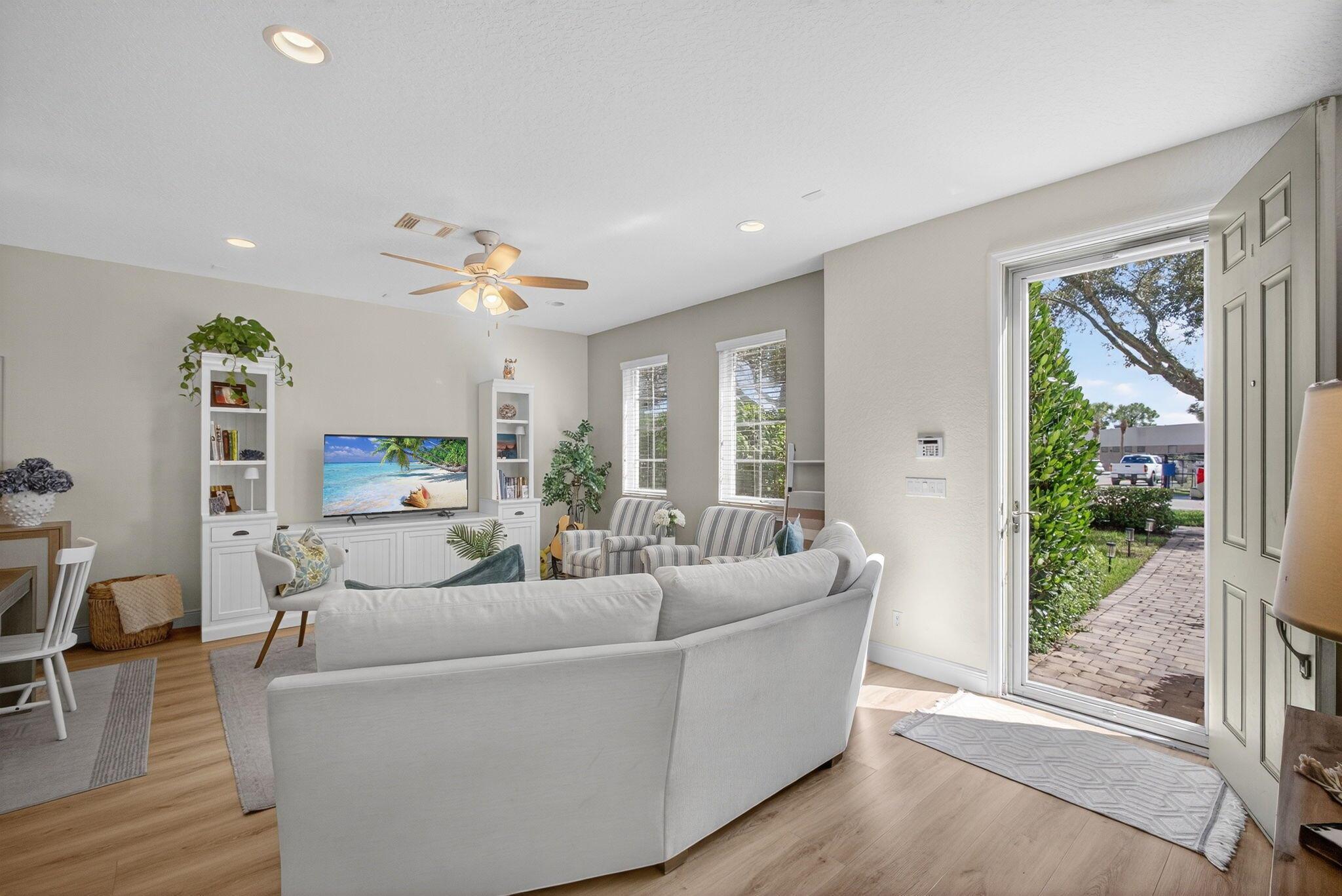 555 Dakota Drive